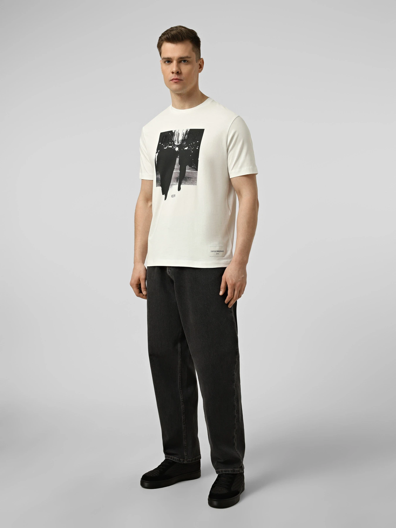 Футболки и поло Emporio Armani модель EM004751-AF23082-F0042 Футболки и поло Emporio Armani модель EM004751-AF23082-F0042 Фото