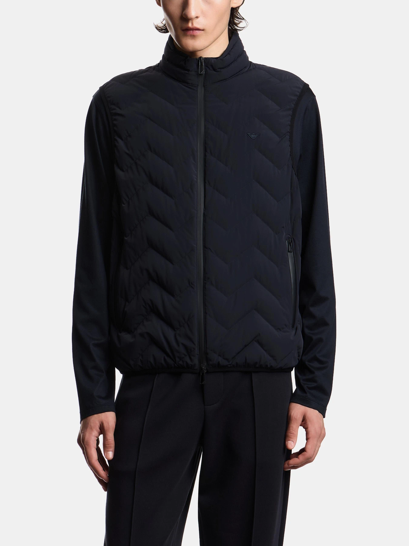 Куртки и дубленки Emporio Armani модель EM004946-AF18499-UB118 Куртки и дубленки Emporio Armani модель EM004946-AF18499-UB118 Фото