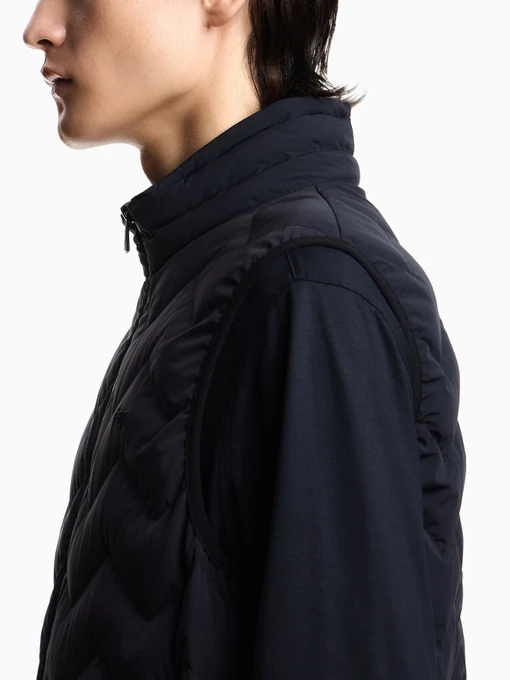 Чоловічий Утеплений жилет Emporio Armani фото 3
