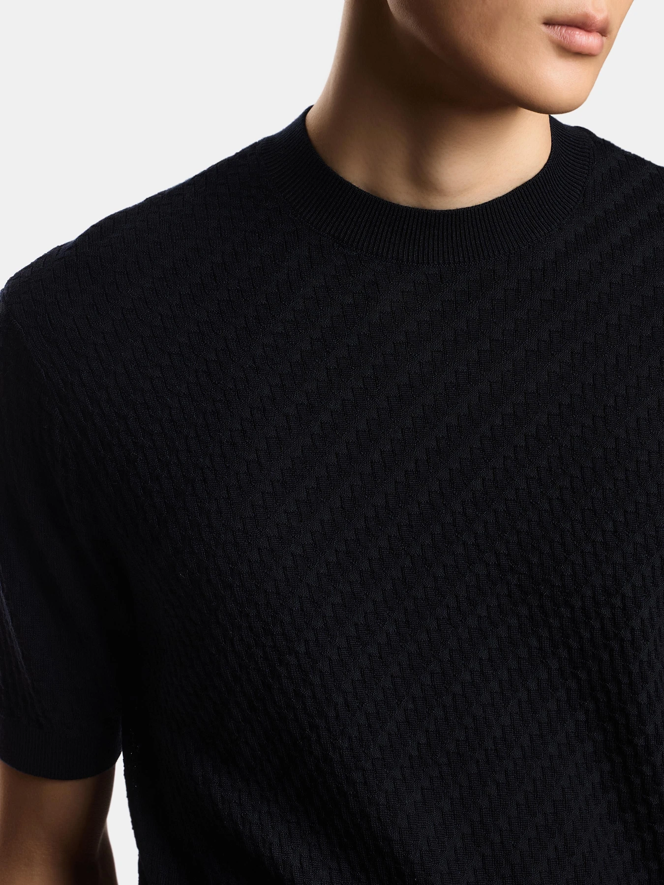 Свитры и кардиганы Emporio Armani модель EM005303-AF23553-FB066 Свитры и кардиганы Emporio Armani модель EM005303-AF23553-FB066 Фото