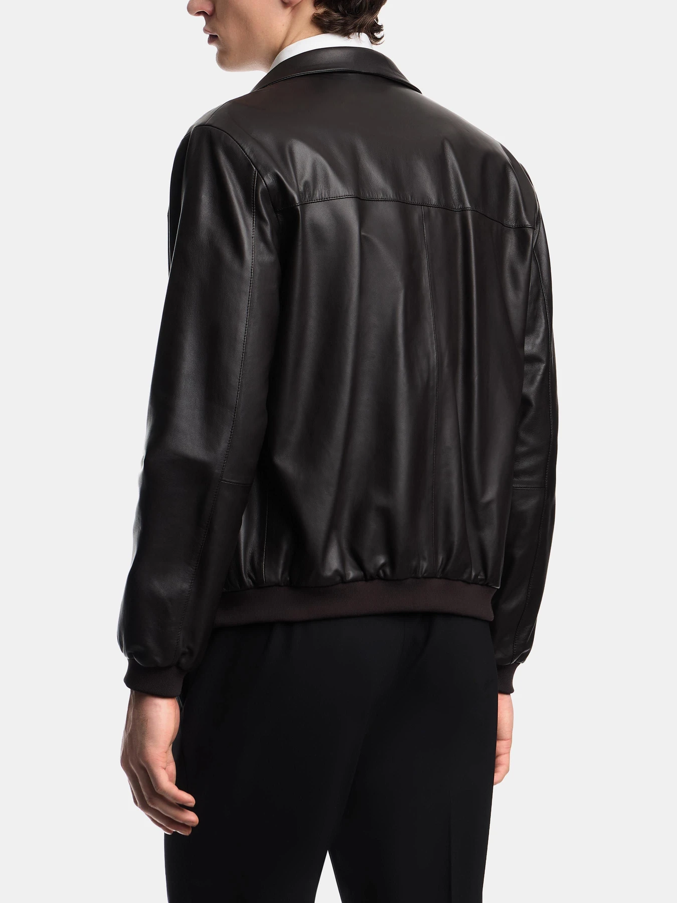 Куртки и дубленки Emporio Armani модель EM005323-AF24371-U8137 Куртки и дубленки Emporio Armani модель EM005323-AF24371-U8137 Фото