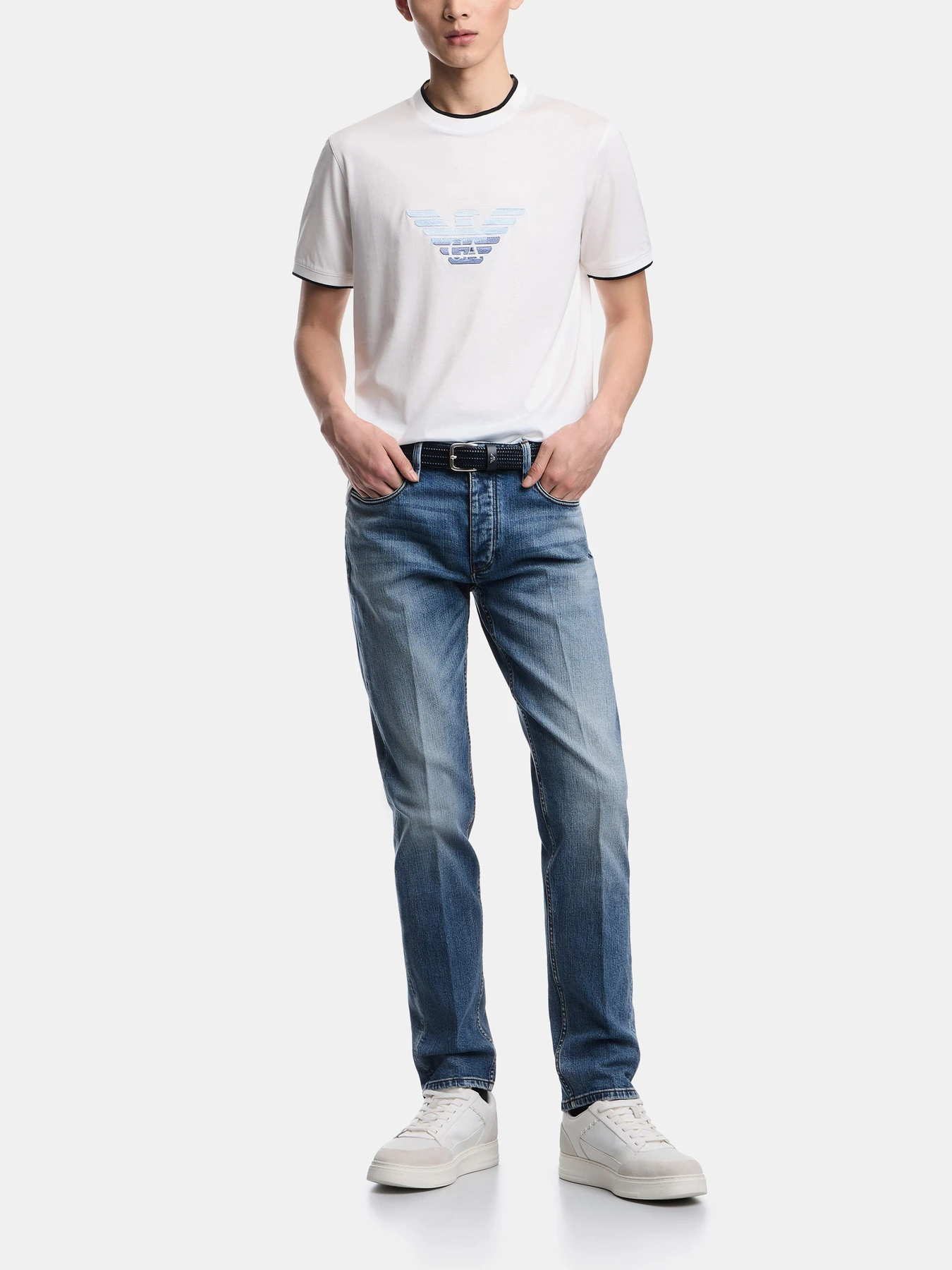 Джинси Emporio Armani модель EM000668-AF22251-MB002 Джинси Emporio Armani модель EM000668-AF22251-MB002 Фото