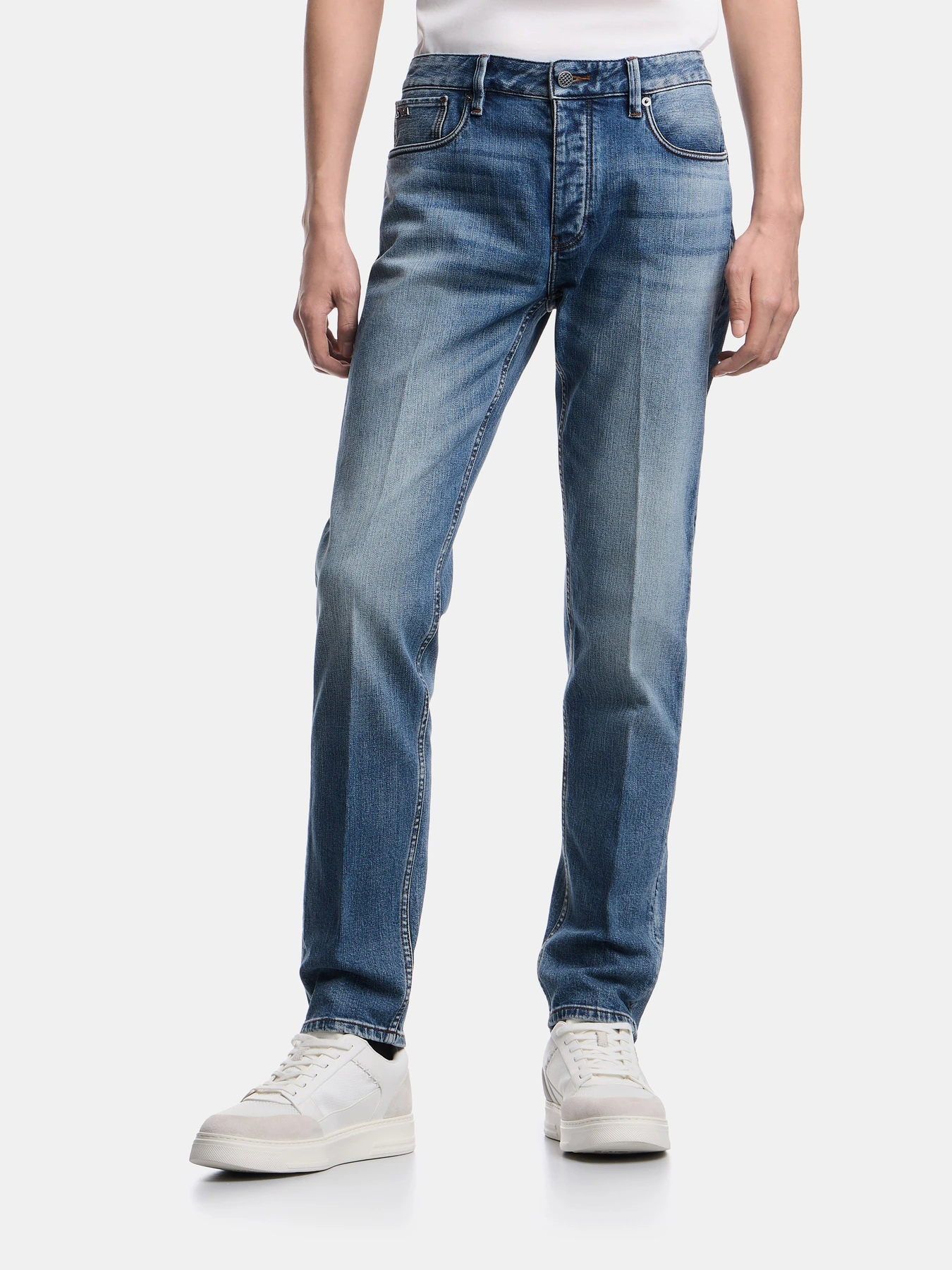 Джинси Emporio Armani модель EM000668-AF22251-MB002 Джинси Emporio Armani модель EM000668-AF22251-MB002 Фото