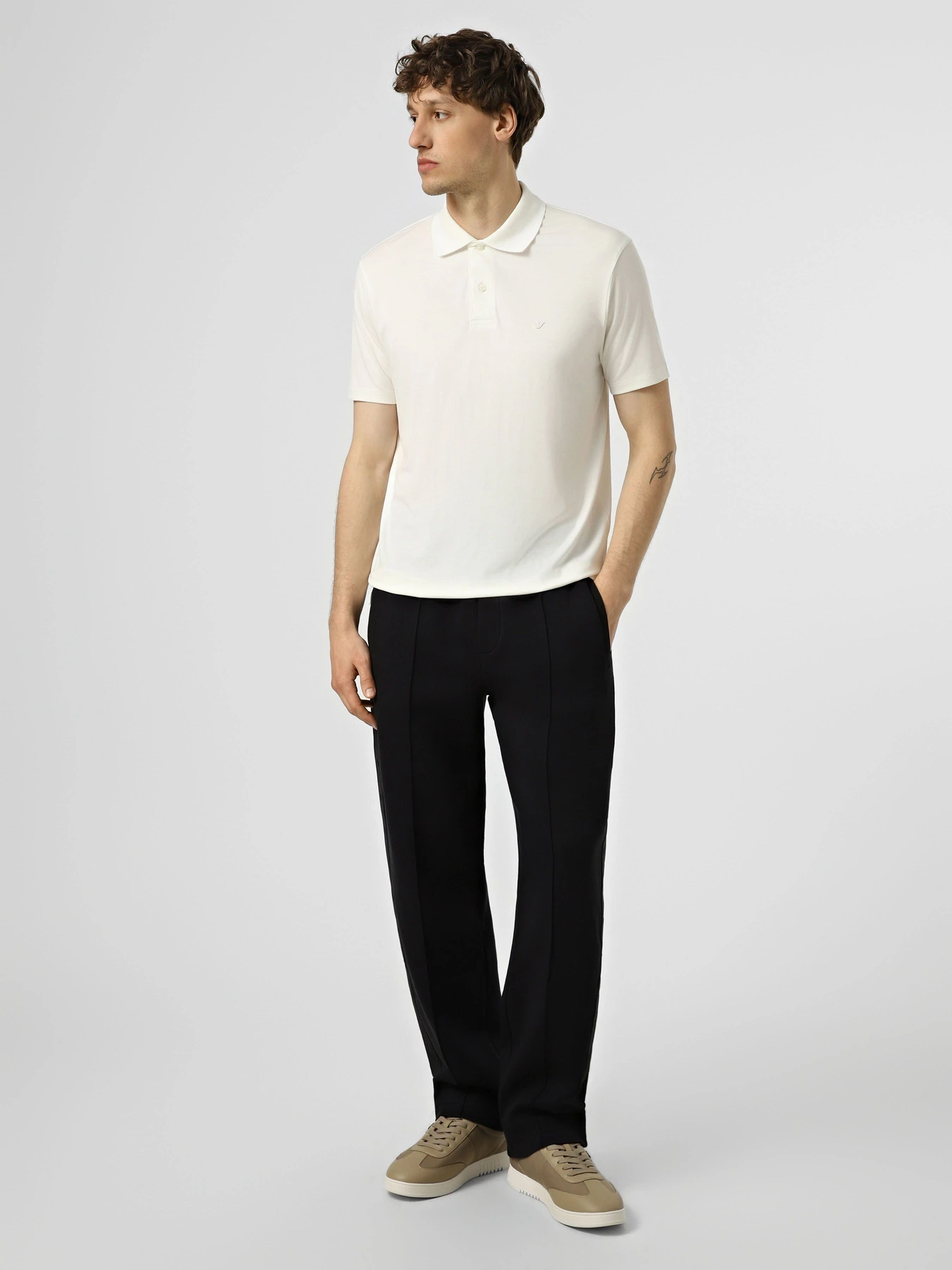 Футболки и поло Emporio Armani модель EM004526-AF13721-U0003 Футболки и поло Emporio Armani модель EM004526-AF13721-U0003 Фото