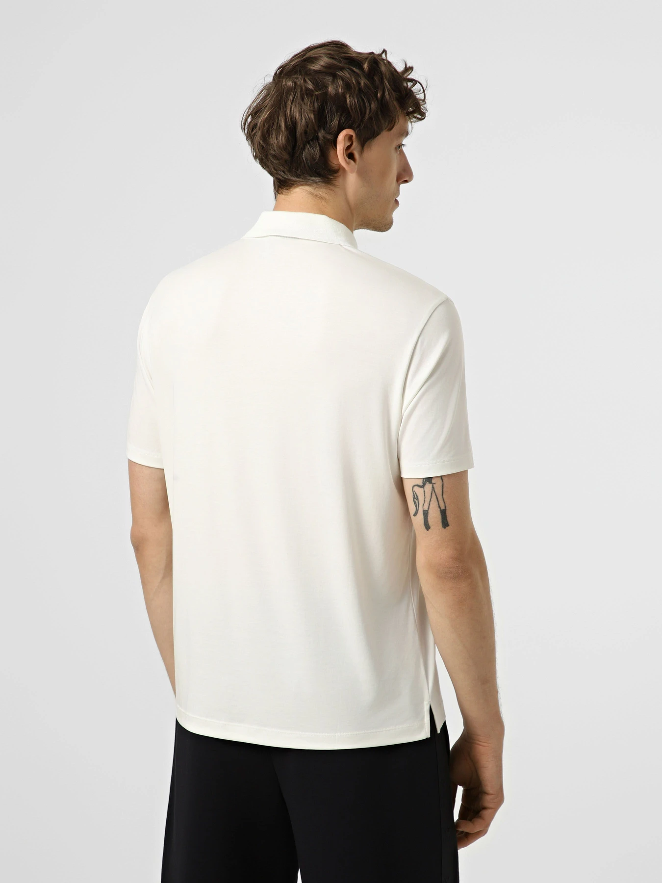 Футболки и поло Emporio Armani модель EM004526-AF13721-U0003 Футболки и поло Emporio Armani модель EM004526-AF13721-U0003 Фото