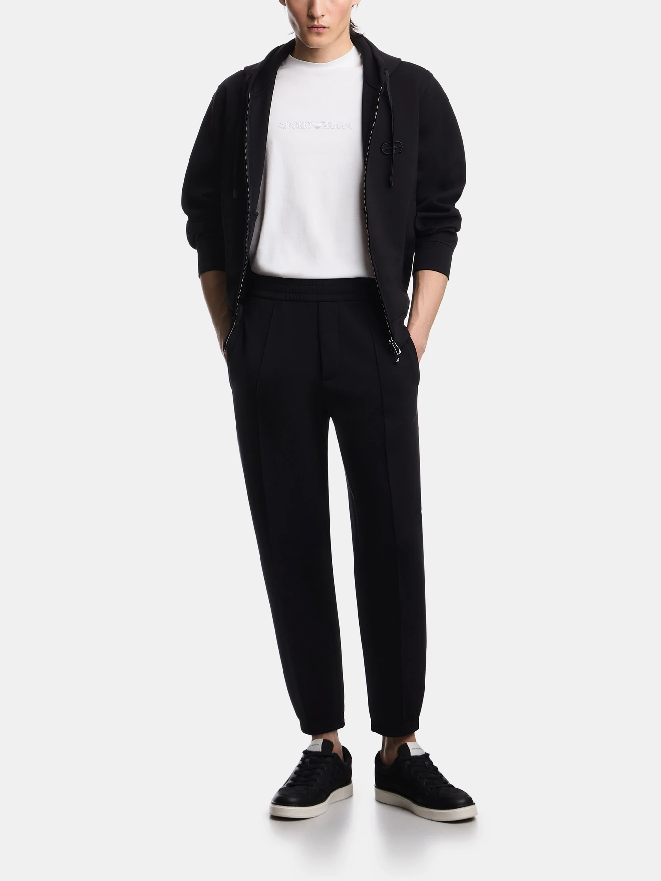Худи и свитшоты Emporio Armani модель EM004538-AF10013-UC001 Фото