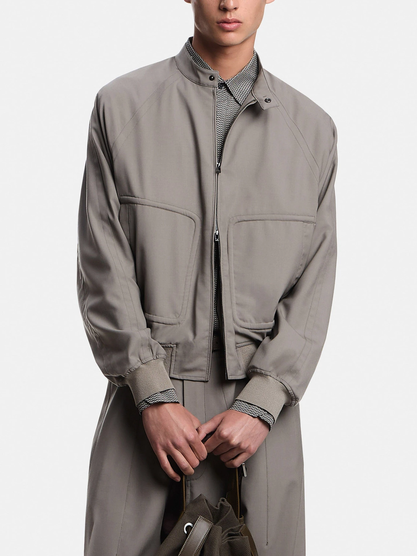 Куртки и дубленки Emporio Armani модель EM005481-AF24849-U8049 Куртки и дубленки Emporio Armani модель EM005481-AF24849-U8049 Фото