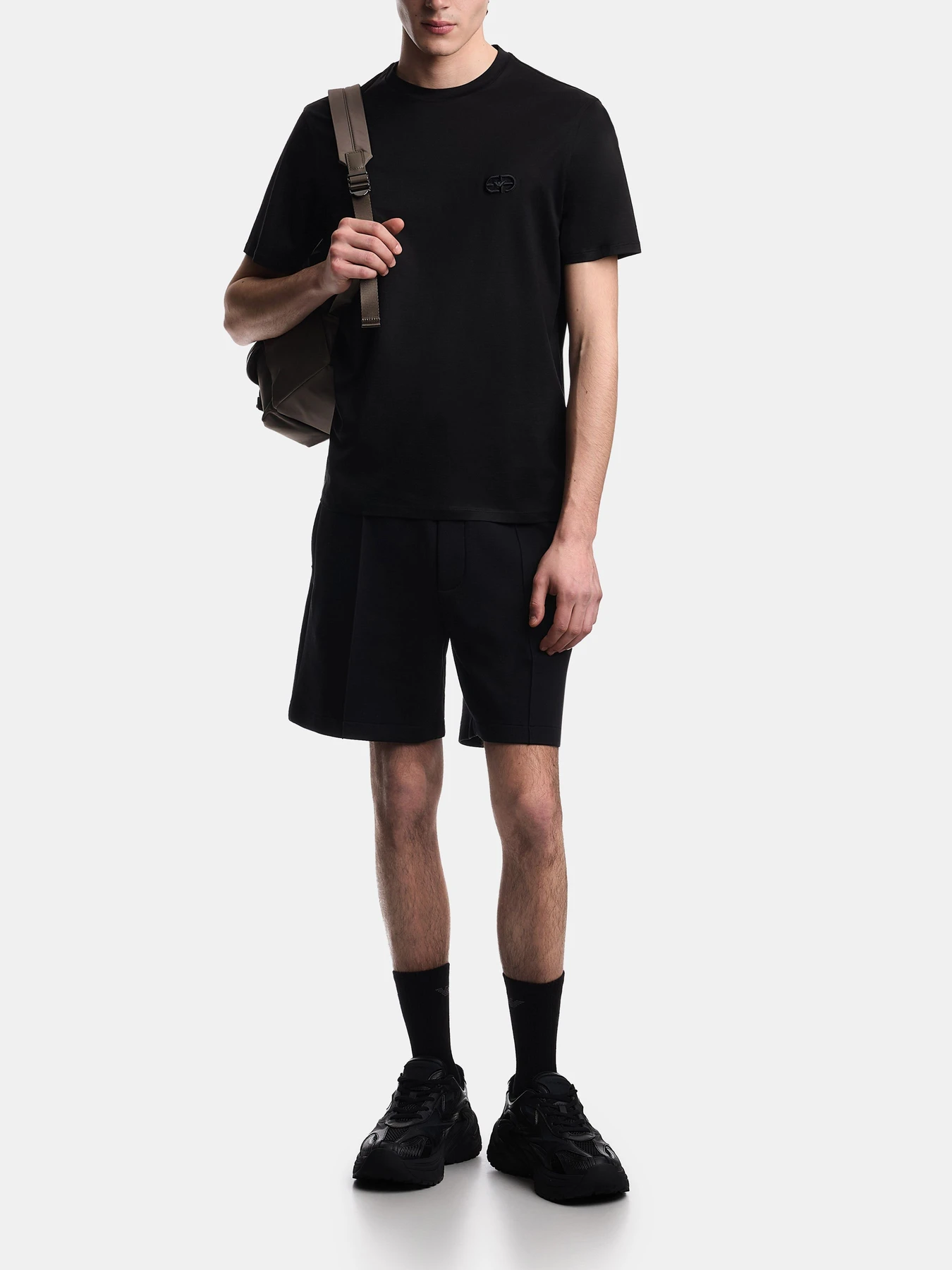 Футболки и поло Emporio Armani модель EM004585-AF10017-UC001 Футболки и поло Emporio Armani модель EM004585-AF10017-UC001 Фото