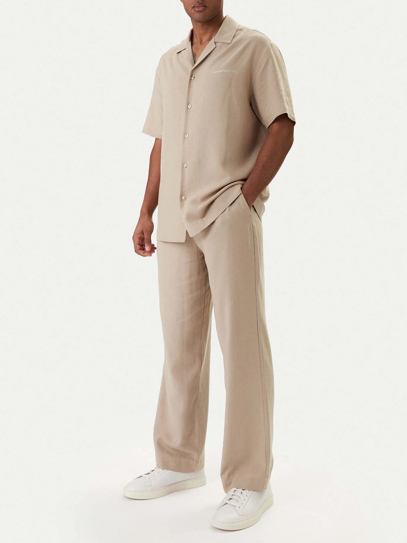 Штани Emporio Armani модель EM000586-AF20590-U6213 Штани Emporio Armani модель EM000586-AF20590-U6213 Фото