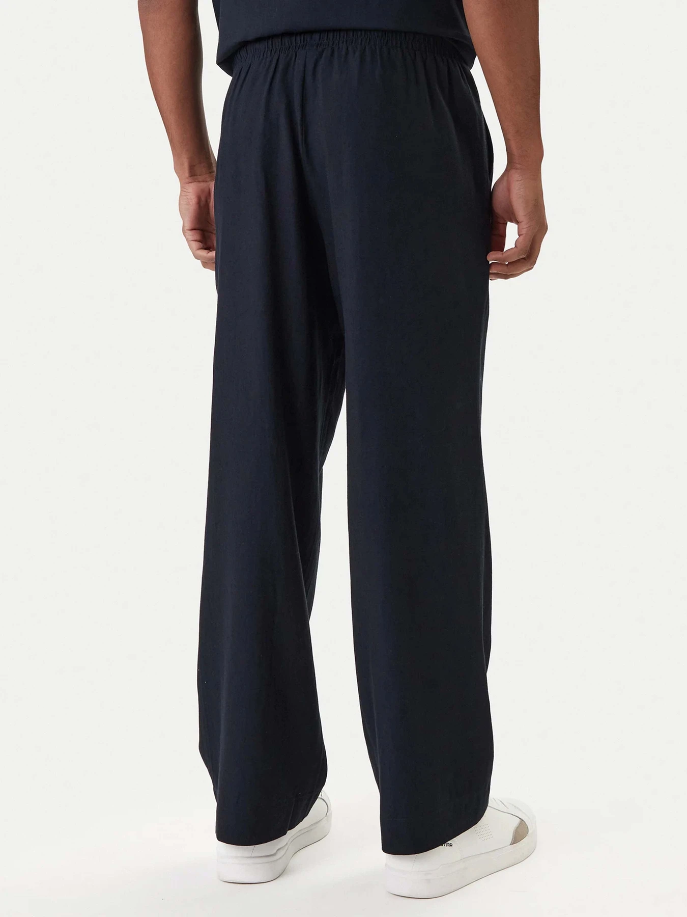 Штани Emporio Armani модель EM000586-AF20590-UB102 Штани Emporio Armani модель EM000586-AF20590-UB102 Фото
