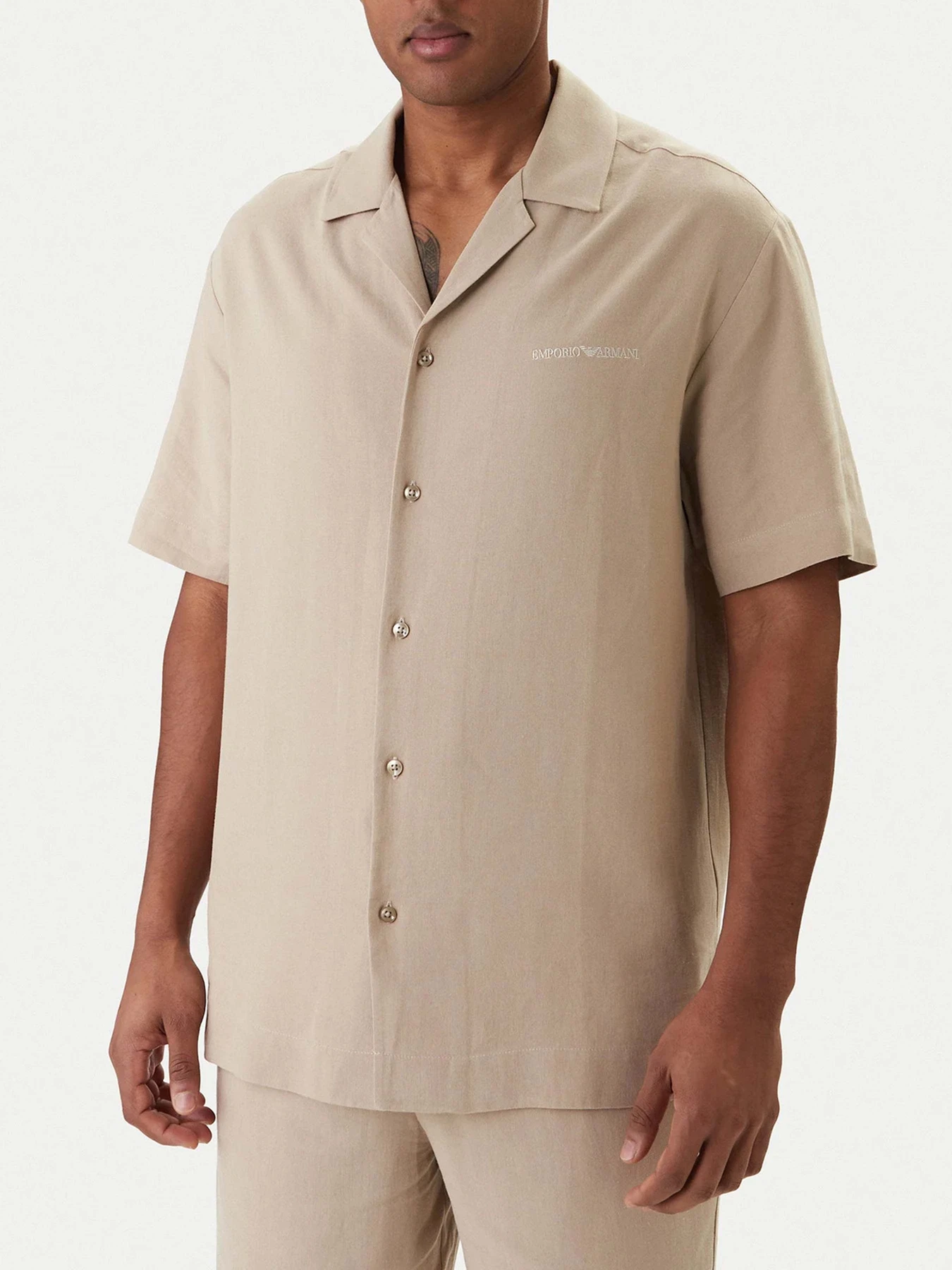 Рубашки Emporio Armani модель EM000593-AF20590-U6213 Фото