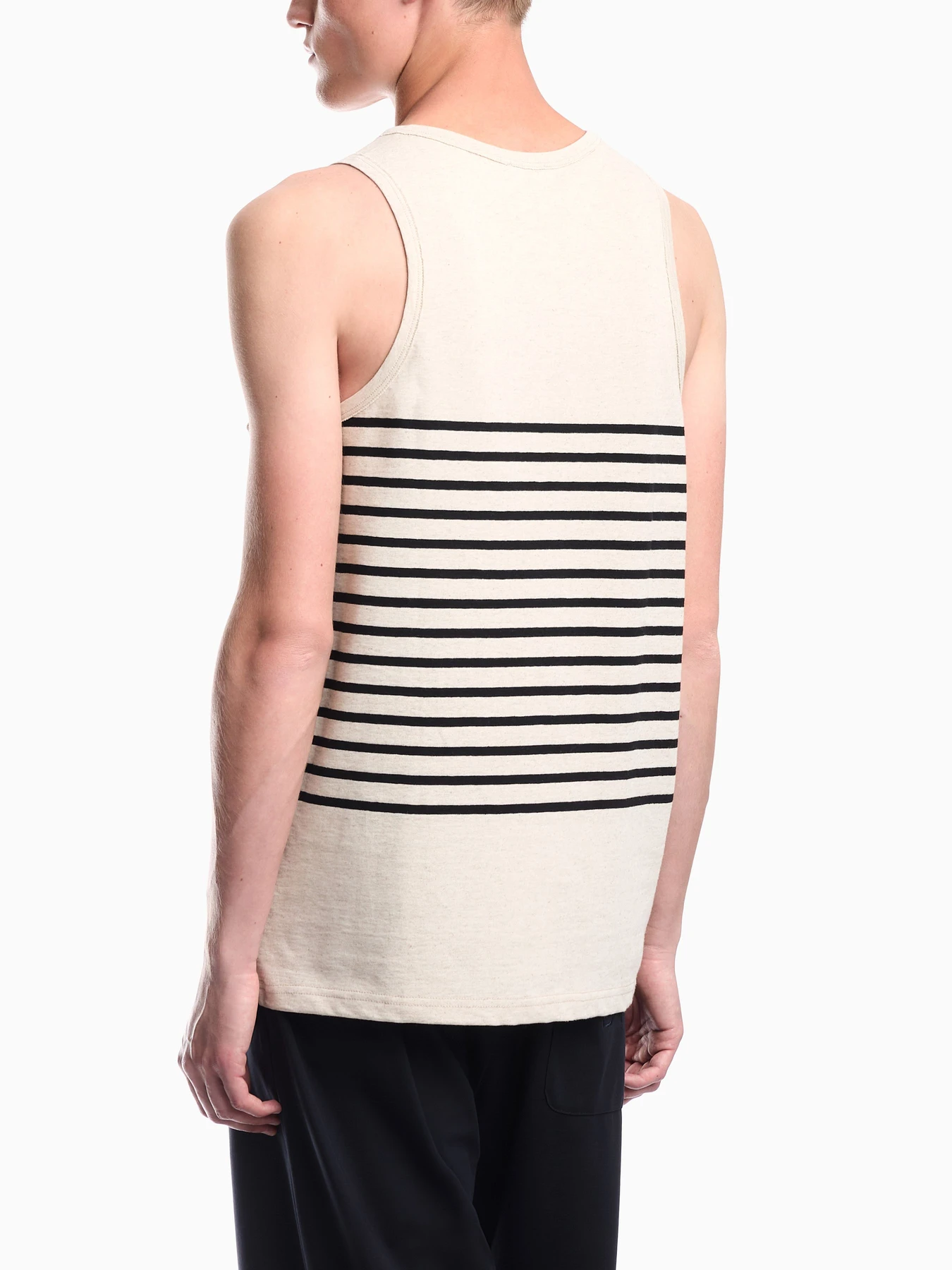 Футболки и поло Emporio Armani модель EM006928-AF28307-F1001 Футболки и поло Emporio Armani модель EM006928-AF28307-F1001 Фото