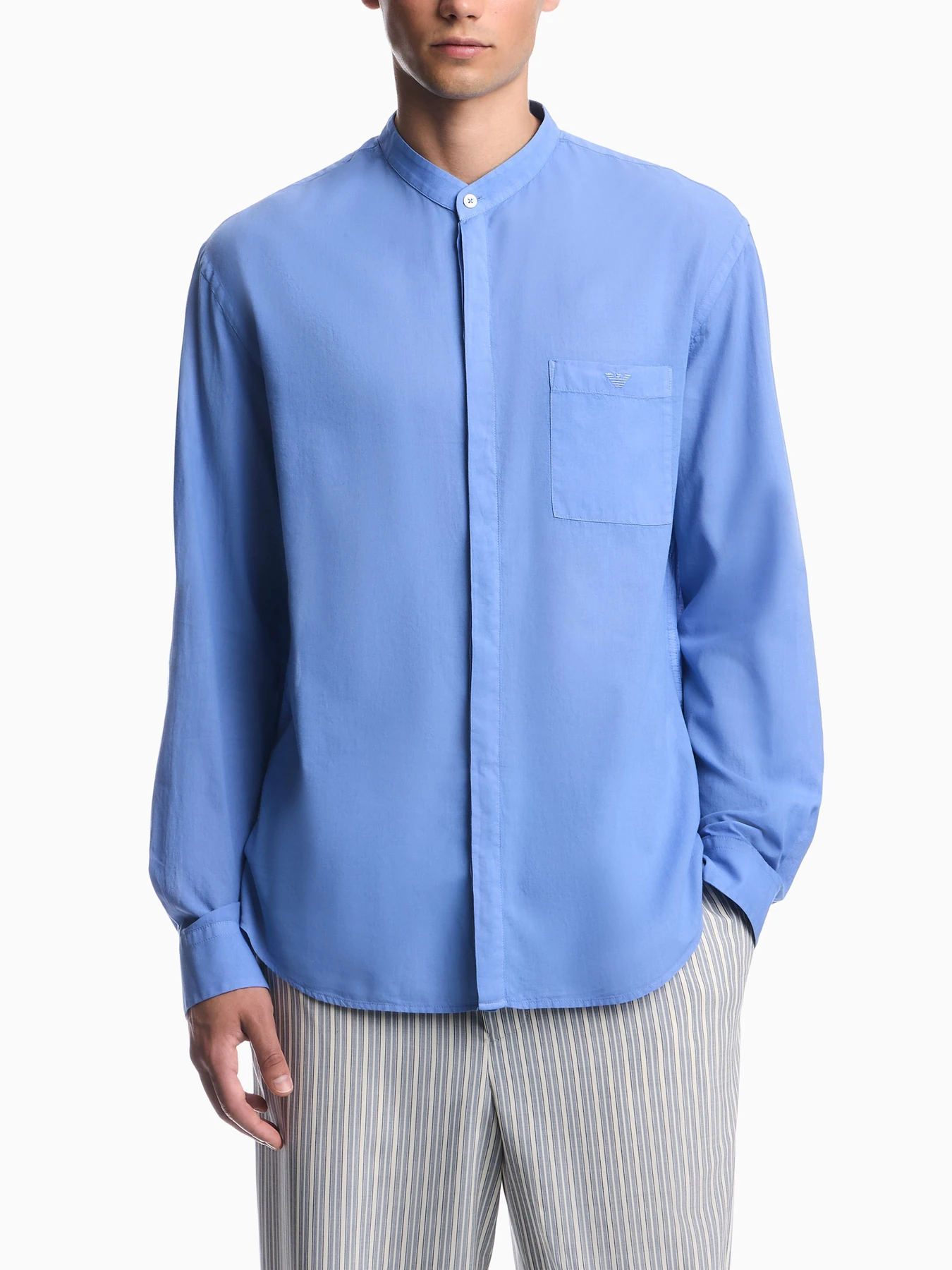 Рубашки Emporio Armani модель EM003091-AF28751-U9338 Рубашки Emporio Armani модель EM003091-AF28751-U9338 Фото