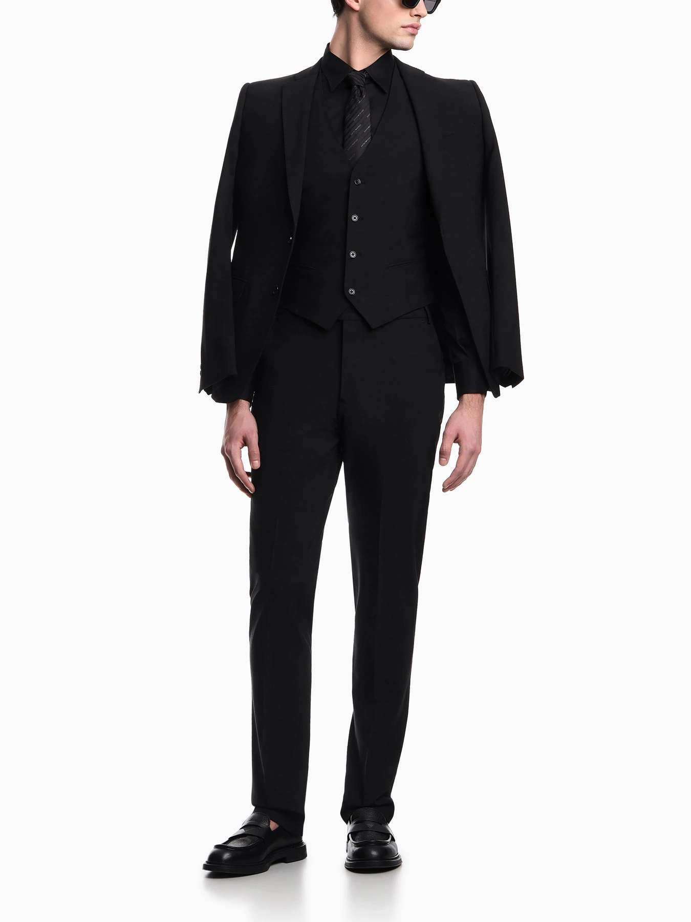 Рубашки Emporio Armani модель EM005123-AF23800-UC001 Фото
