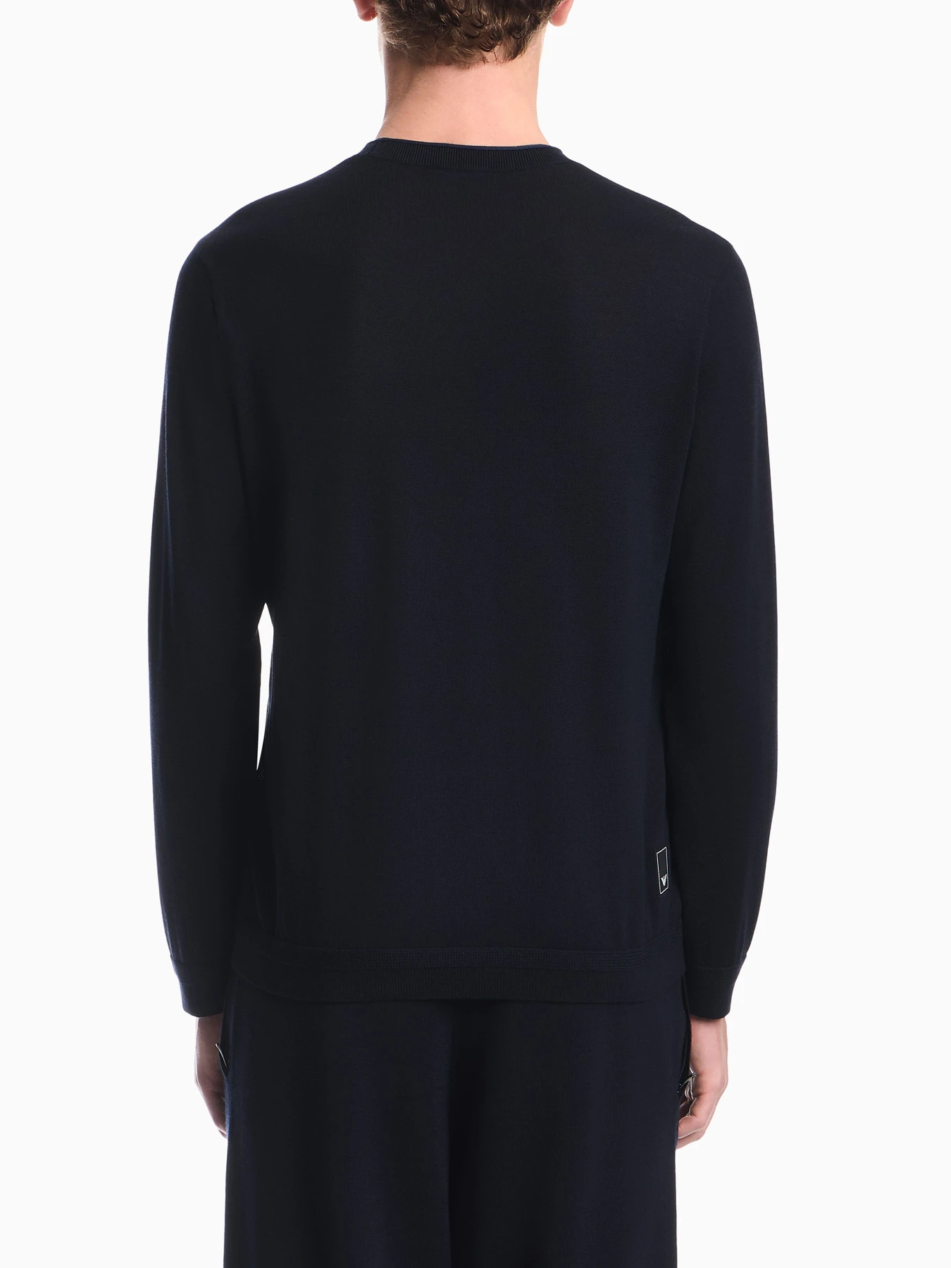Свитеры и кардиганы Emporio Armani модель EM006225-AF27805-UB118 Свитеры и кардиганы Emporio Armani модель EM006225-AF27805-UB118 Фото