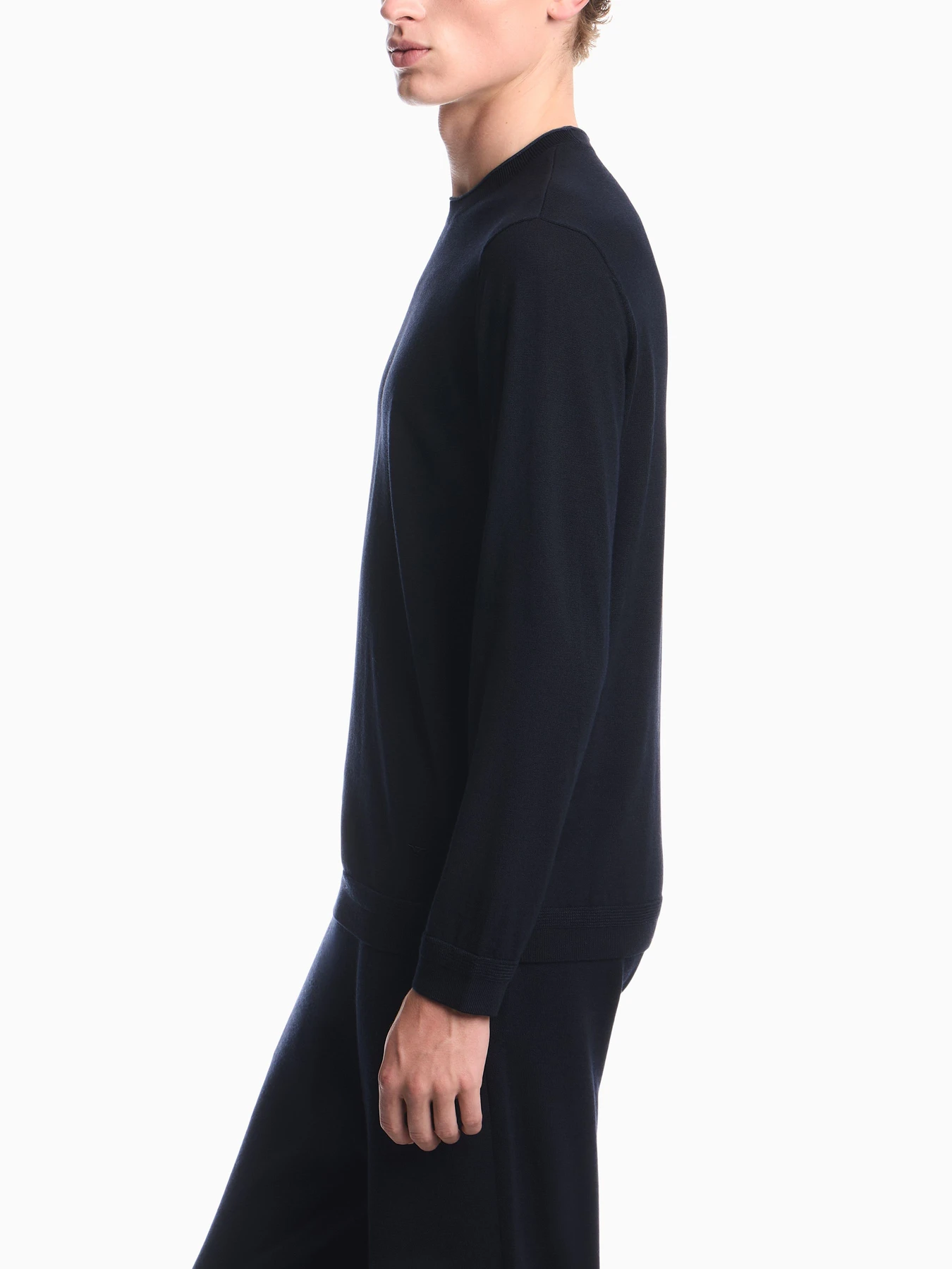 Свитеры и кардиганы Emporio Armani модель EM006225-AF27805-UB118 Свитеры и кардиганы Emporio Armani модель EM006225-AF27805-UB118 Фото