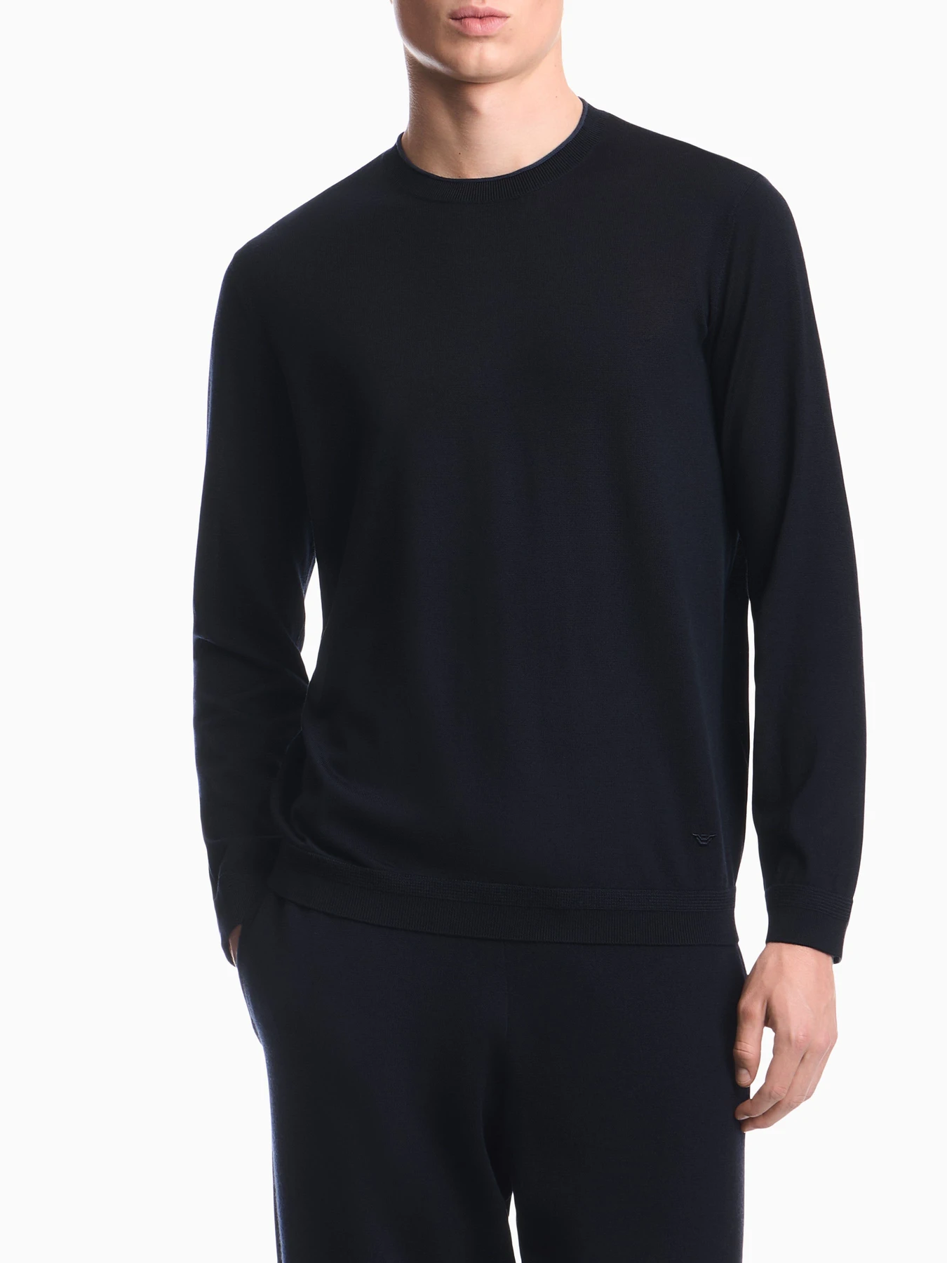 Свитеры и кардиганы Emporio Armani модель EM006225-AF27805-UB118 Свитеры и кардиганы Emporio Armani модель EM006225-AF27805-UB118 Фото