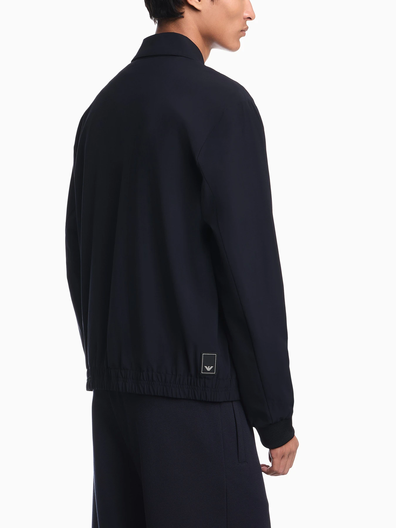 Куртки и дубленки Emporio Armani модель EM006381-AF21368-UB118 Фото