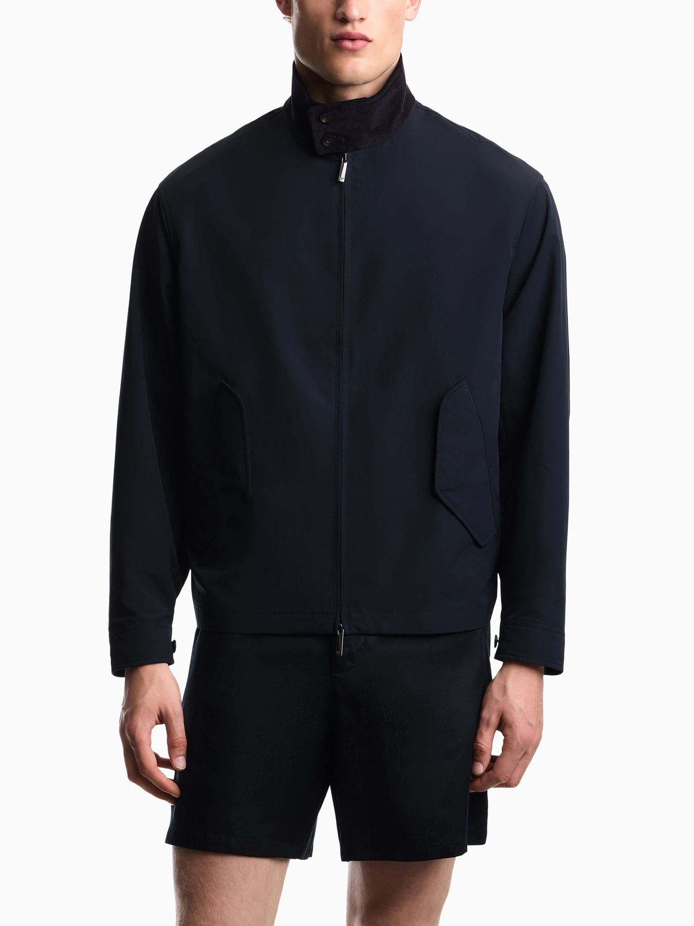 Куртки и дубленки Emporio Armani модель EM006737-AF28010-UB118 Фото