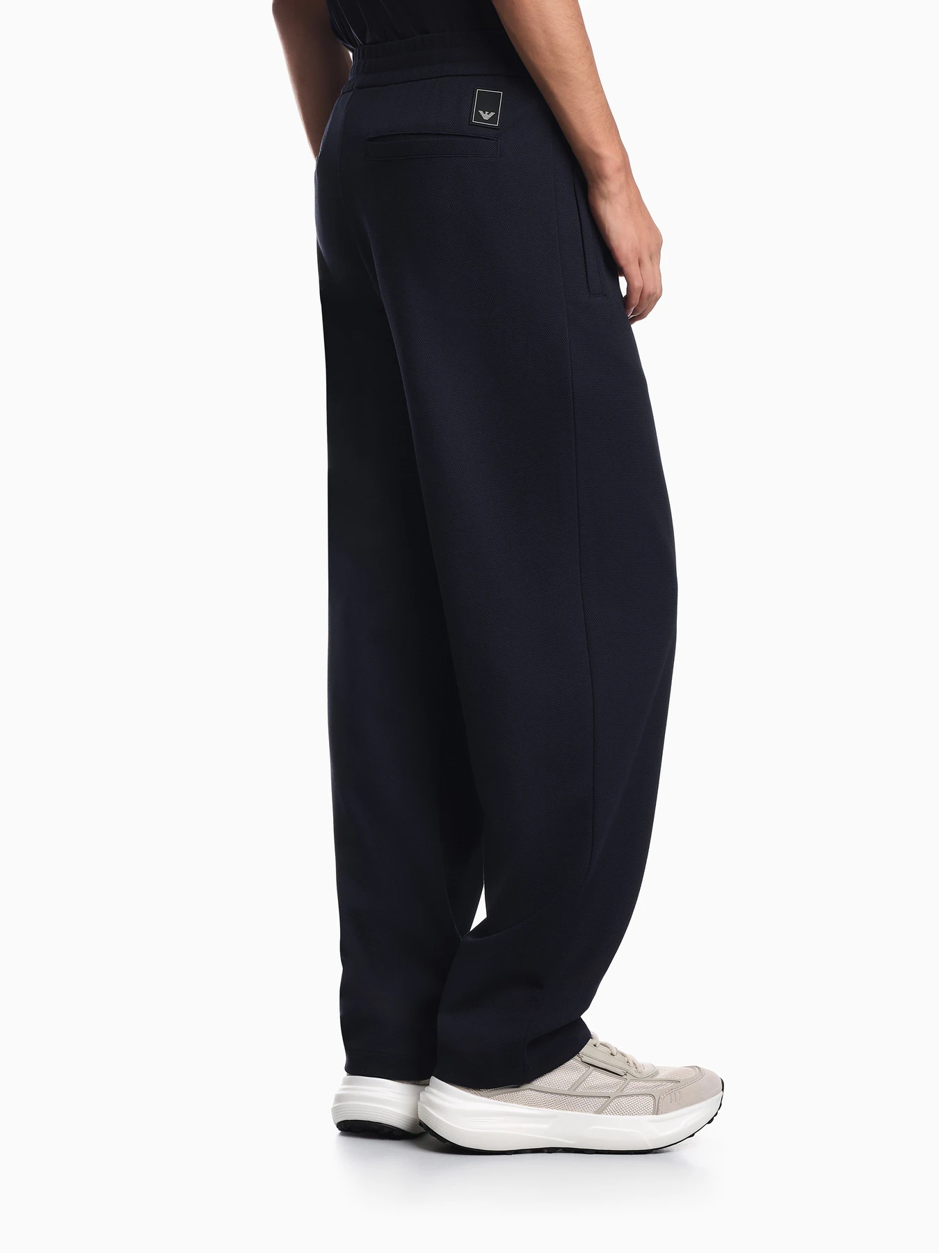 Брюки Emporio Armani модель EM006321-AF27655-UB118 Брюки Emporio Armani модель EM006321-AF27655-UB118 Фото