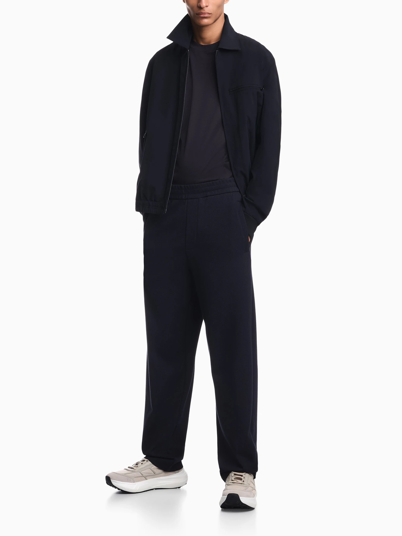 Брюки Emporio Armani модель EM006321-AF27655-UB118 Брюки Emporio Armani модель EM006321-AF27655-UB118 Фото