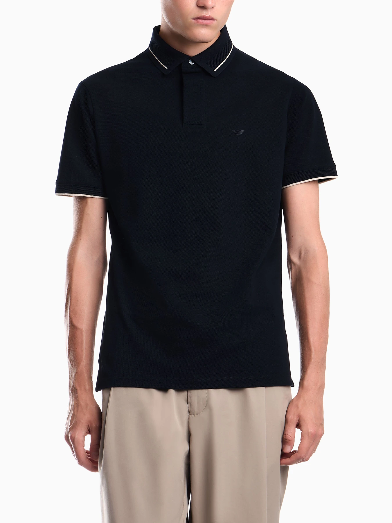 Футболки и поло Emporio Armani модель EM006625-AF12955-UB118 Футболки и поло Emporio Armani модель EM006625-AF12955-UB118 Фото