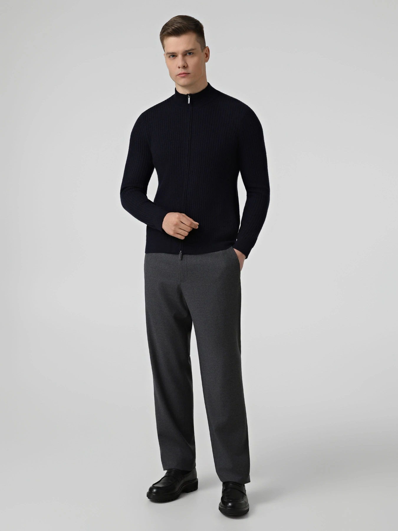 Свитеры и кардиганы Emporio Armani модель EM007388-AF29684-UB109 Фото