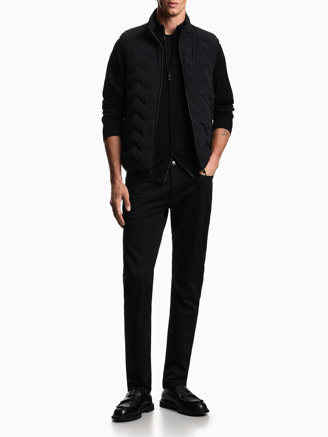 Куртки та дублянки Emporio Armani модель EM004946-AF18499-UC001 Фото