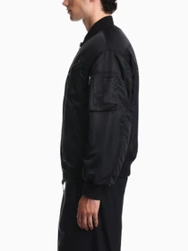Куртки и дубленки Emporio Armani модель EM006749-AF29161-UC001 Фото