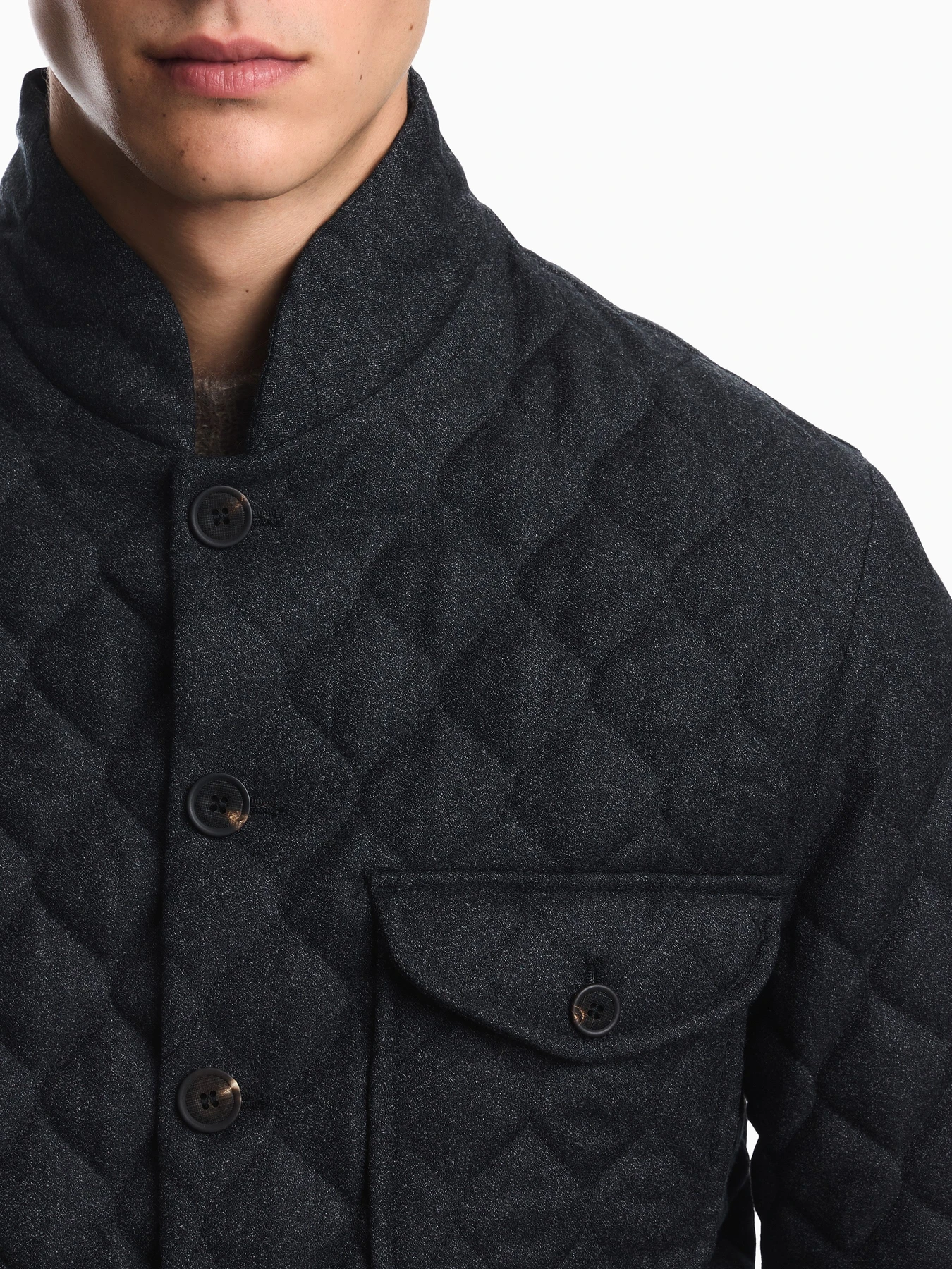 Куртки и дубленки Emporio Armani модель EM007303-AF29403-O8021 Куртки и дубленки Emporio Armani модель EM007303-AF29403-O8021 Фото