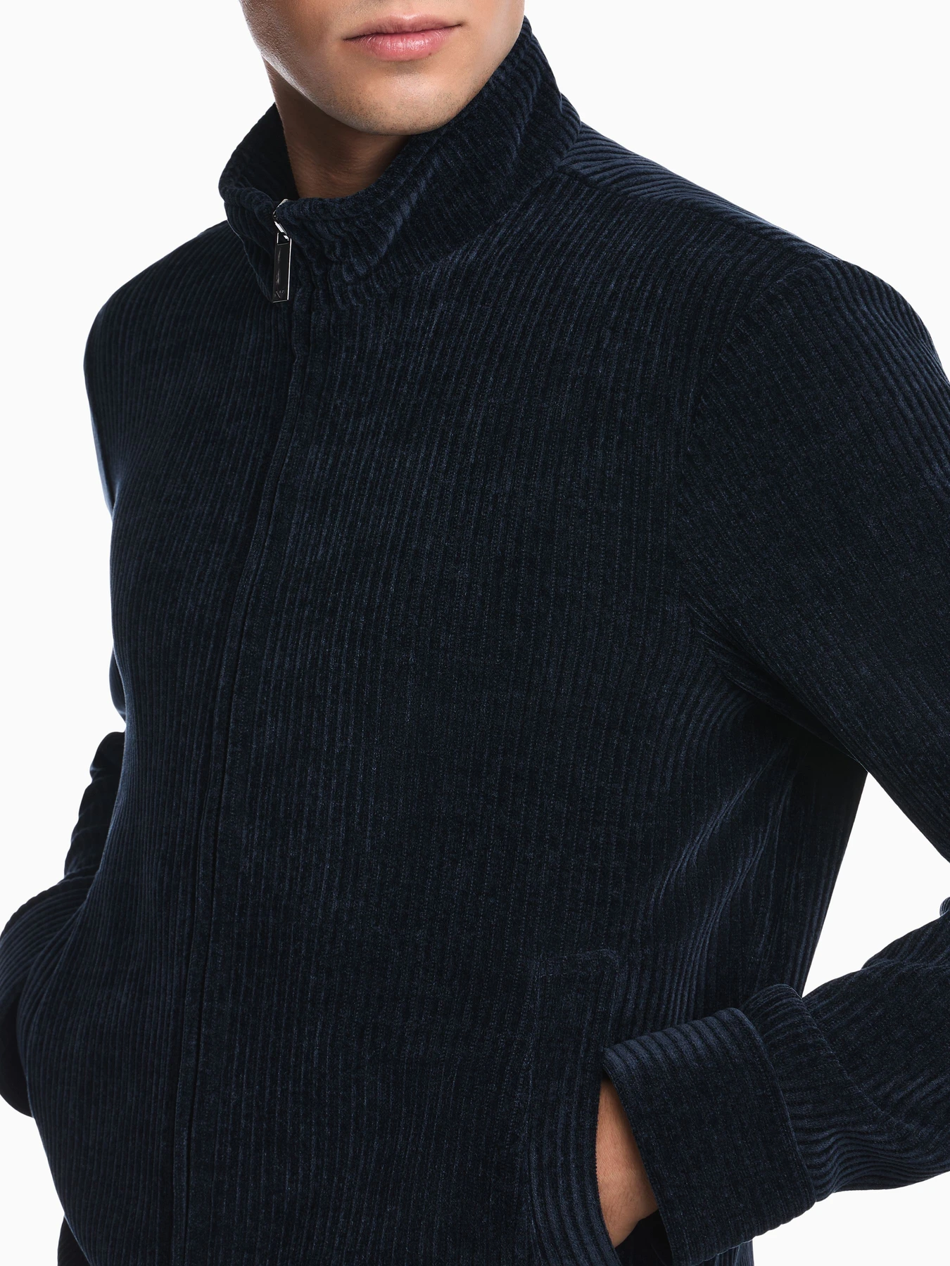 Куртки и дубленки Emporio Armani модель EM007378-TE23228-UB109 Куртки и дубленки Emporio Armani модель EM007378-TE23228-UB109 Фото