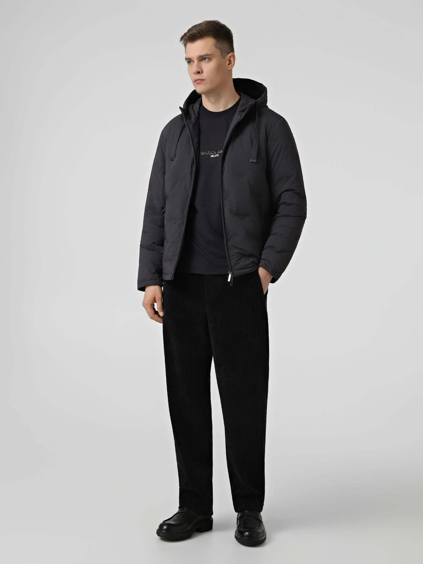 Куртки та дублянки Emporio Armani модель EM006730-AF18232-U8124 Куртки та дублянки Emporio Armani модель EM006730-AF18232-U8124 Фото