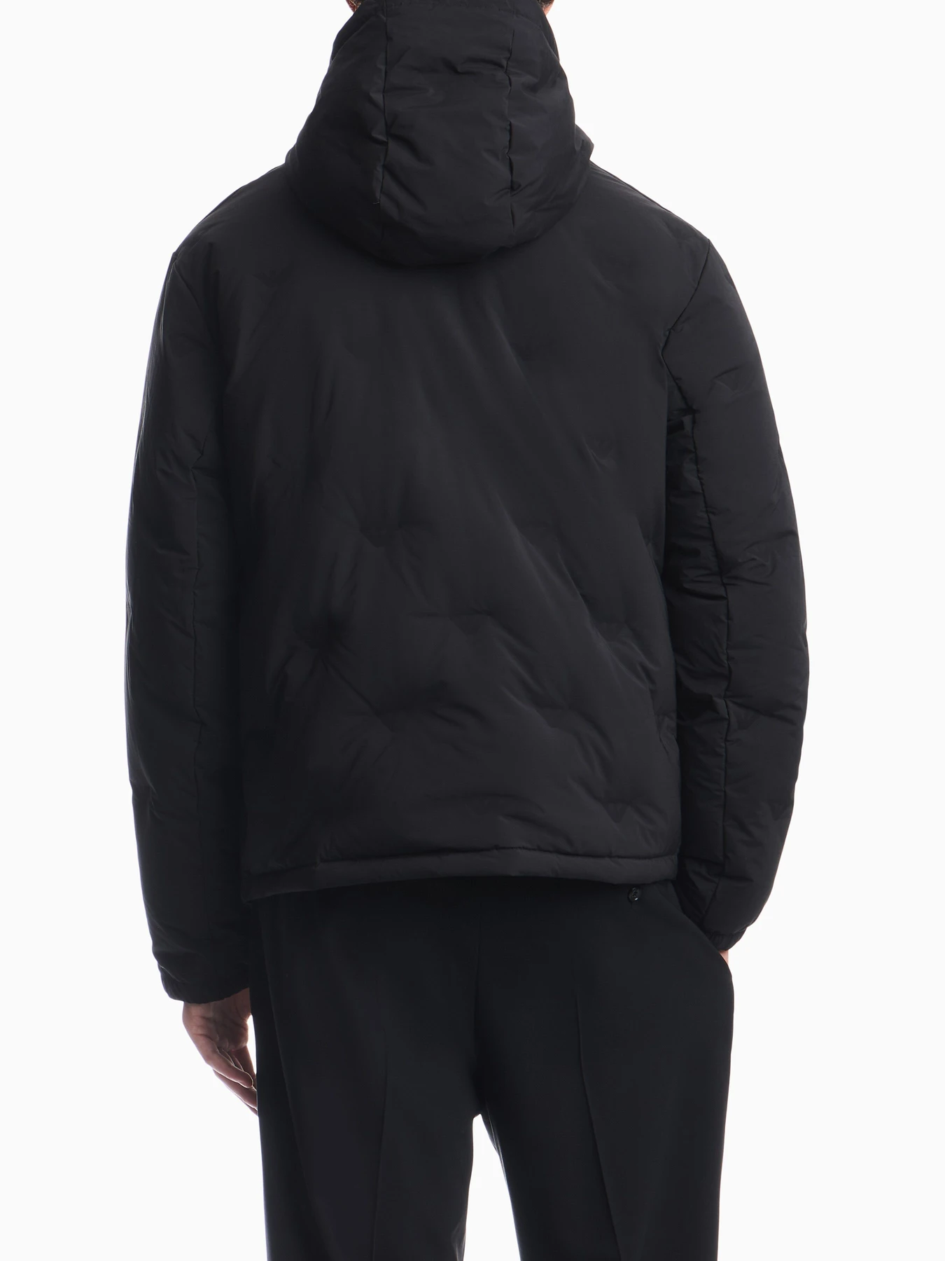 Куртки и дубленки Emporio Armani модель EM006730-AF18232-UC001 Куртки и дубленки Emporio Armani модель EM006730-AF18232-UC001 Фото