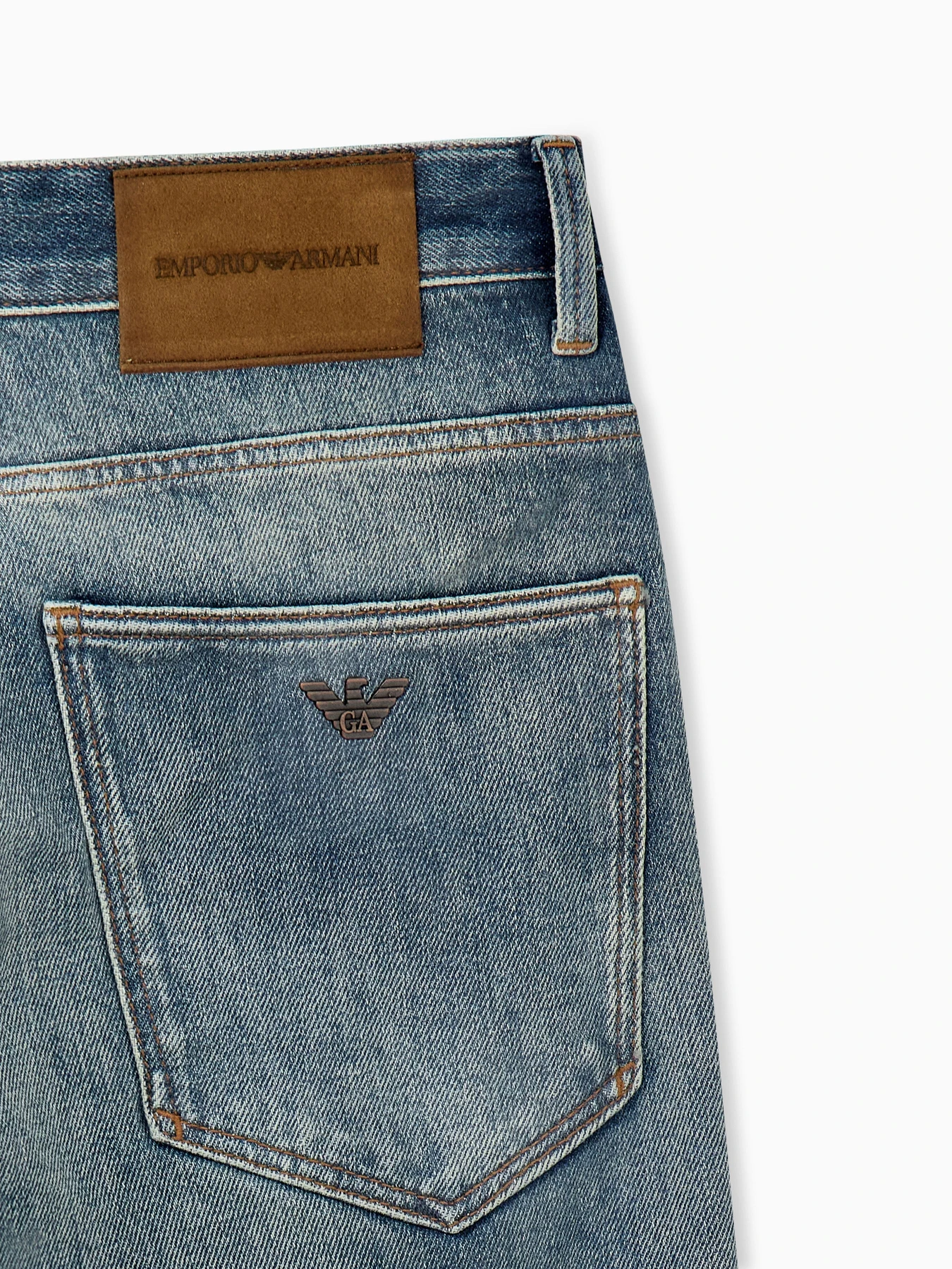Джинсы Emporio Armani модель EM000121-AF29662-MB002 Джинсы Emporio Armani модель EM000121-AF29662-MB002 Фото