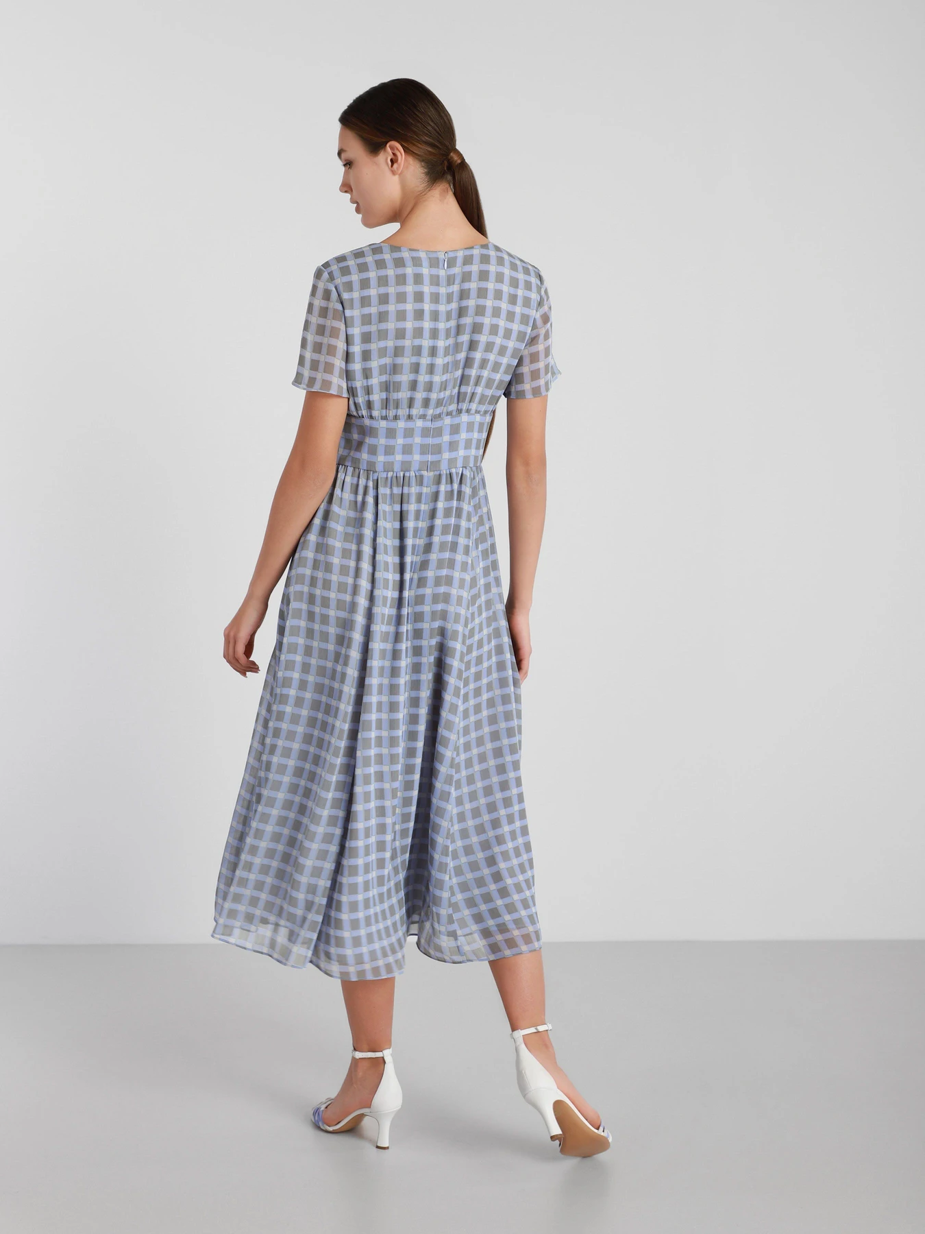 Платья Emporio Armani модель 3K2A73-2NXUZ-F602 Платья Emporio Armani модель 3K2A73-2NXUZ-F602 Фото