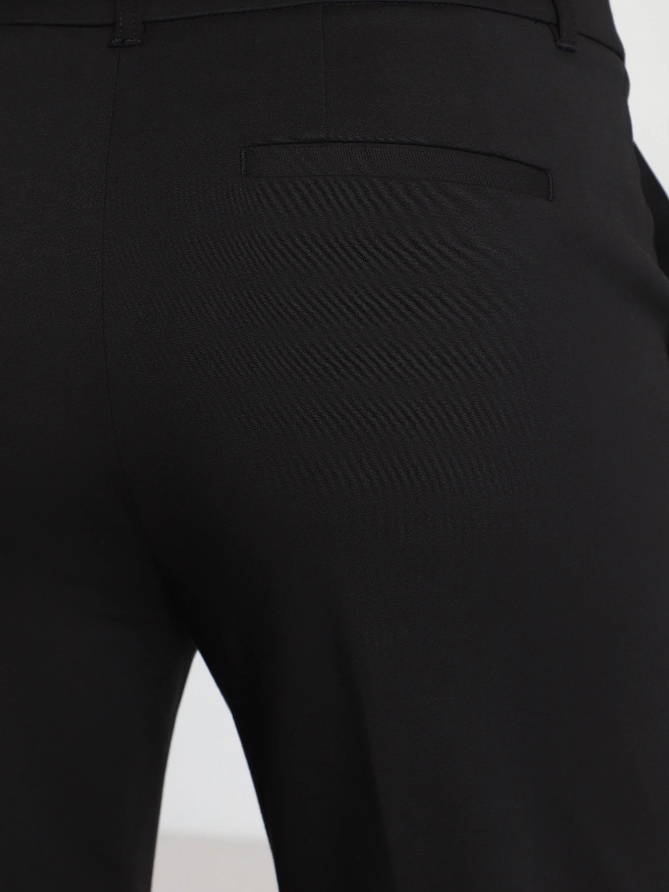 Брюки Emporio Armani модель 3K2P63-2NYSZ-0999 Фото