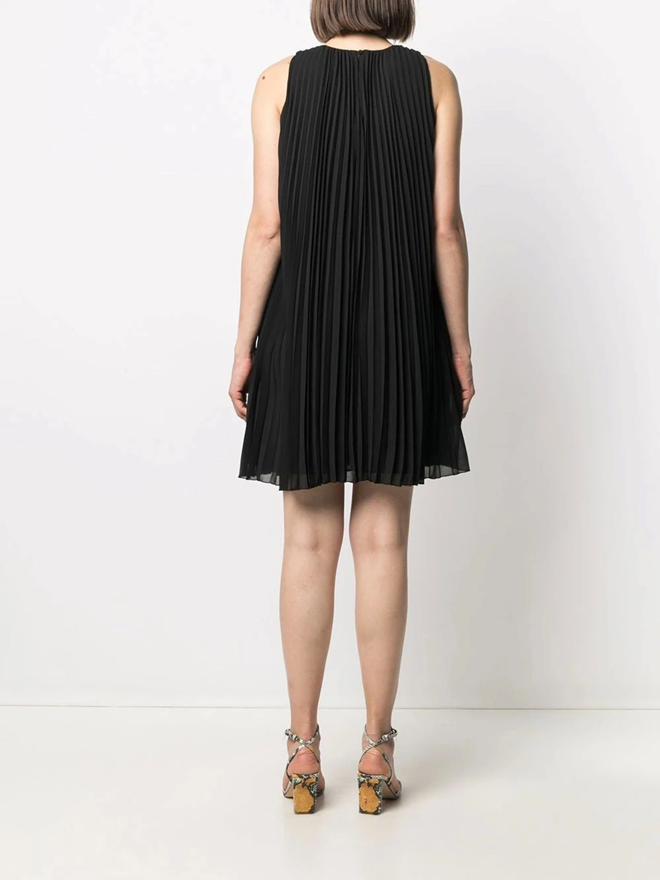 Платья Emporio Armani модель 3K2AA8-2NLHZ-0999 Фото