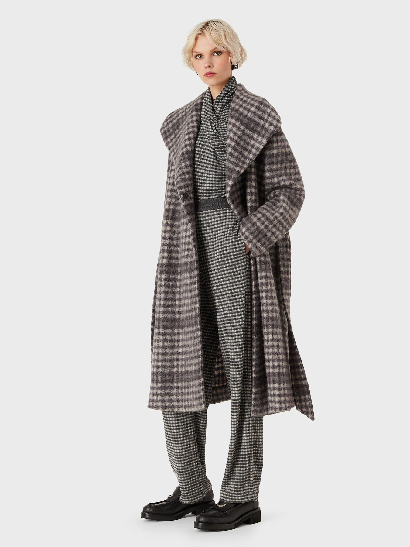 Брюки Emporio Armani модель 8N2P8I-2J2JZ-F603 Фото