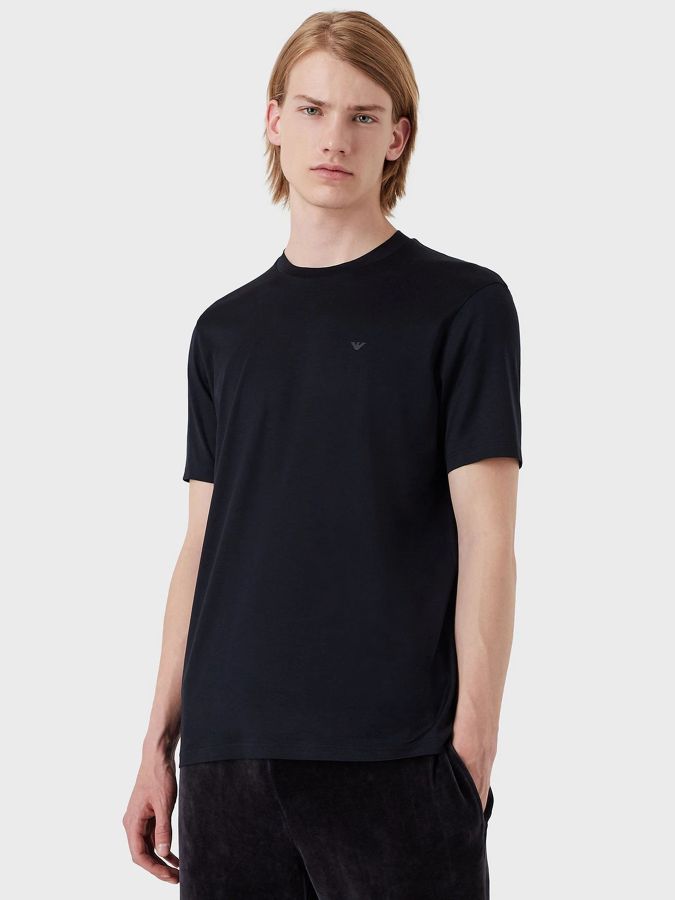 Футболки і поло Emporio Armani модель 6K1TS2-1JUVZ-0920 Футболки і поло Emporio Armani модель 6K1TS2-1JUVZ-0920 Фото