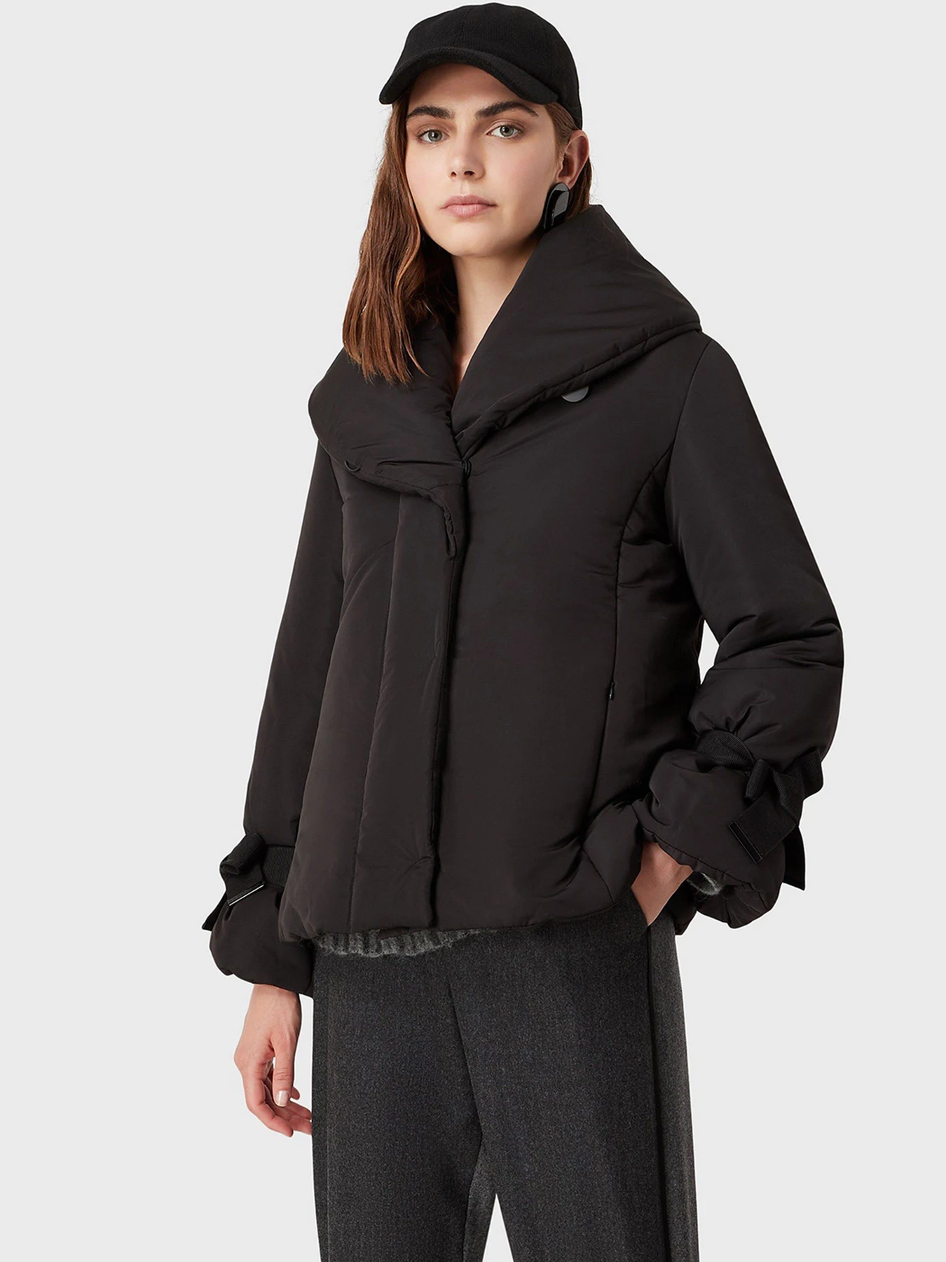 Куртки и дубленки Emporio Armani модель 6K2B75-2NNIZ-0999 Куртки и дубленки Emporio Armani модель 6K2B75-2NNIZ-0999 Фото