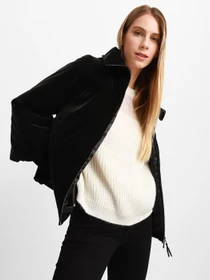 Куртки и дубленки Emporio Armani модель 6K2B78-2NJWZ-0999 Фото