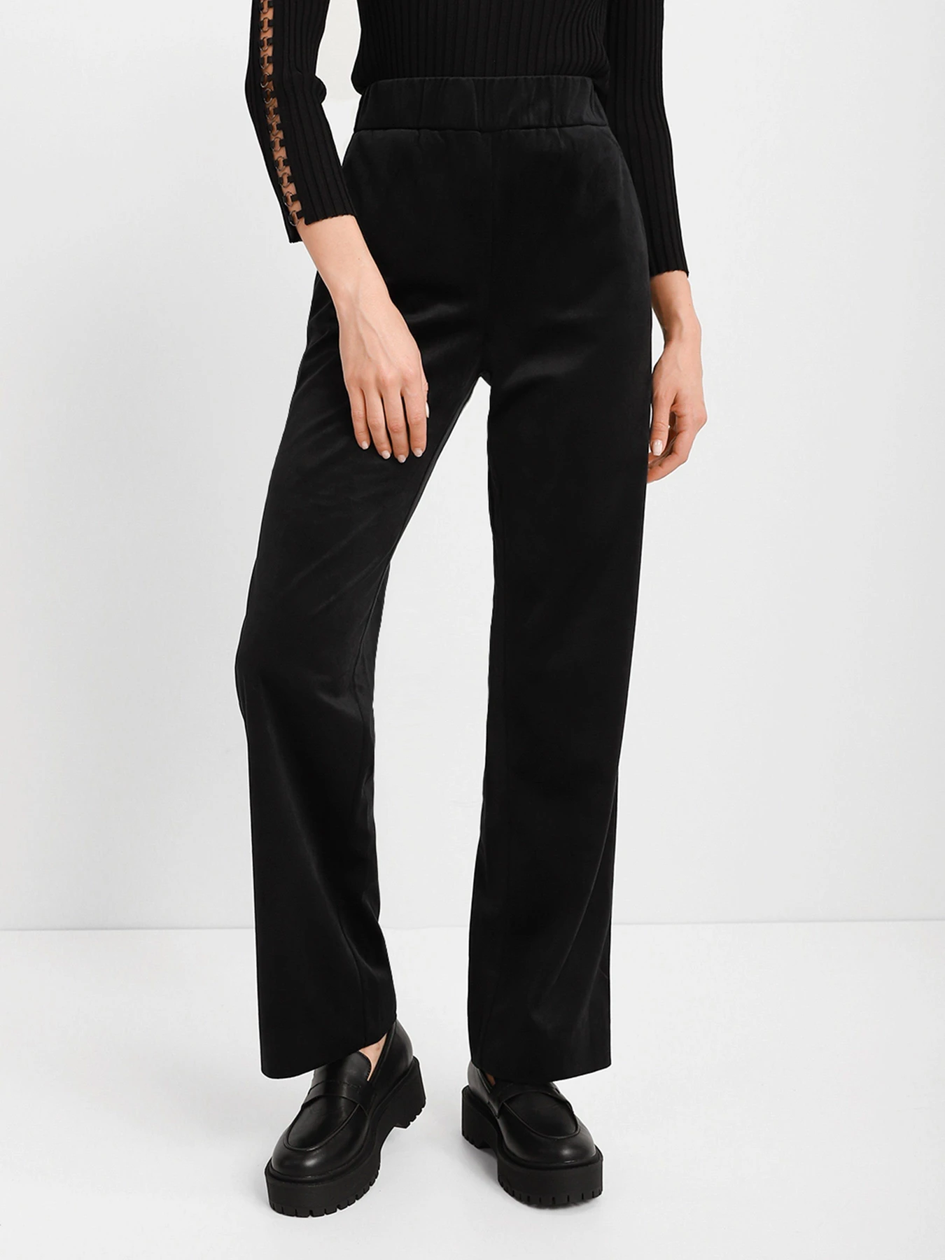 Брюки Emporio Armani модель 6K2P6C-2JQRZ-0999 Брюки Emporio Armani модель 6K2P6C-2JQRZ-0999 Фото