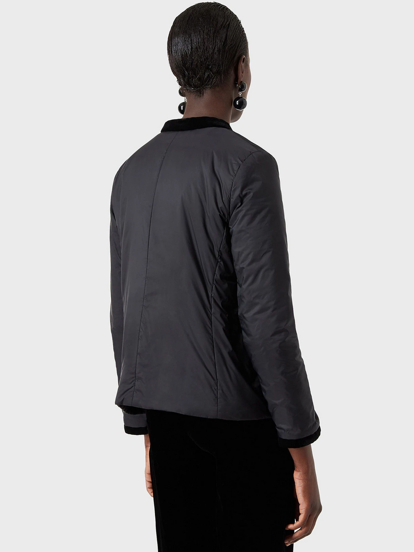 Куртки та дублянки Emporio Armani модель 8N2B01-2NKBZ-0999 Куртки та дублянки Emporio Armani модель 8N2B01-2NKBZ-0999 Фото