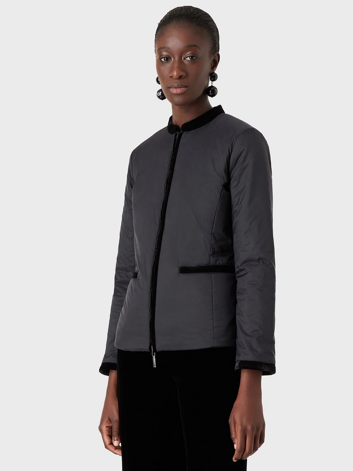 Куртки та дублянки Emporio Armani модель 8N2B01-2NKBZ-0999 Куртки та дублянки Emporio Armani модель 8N2B01-2NKBZ-0999 Фото