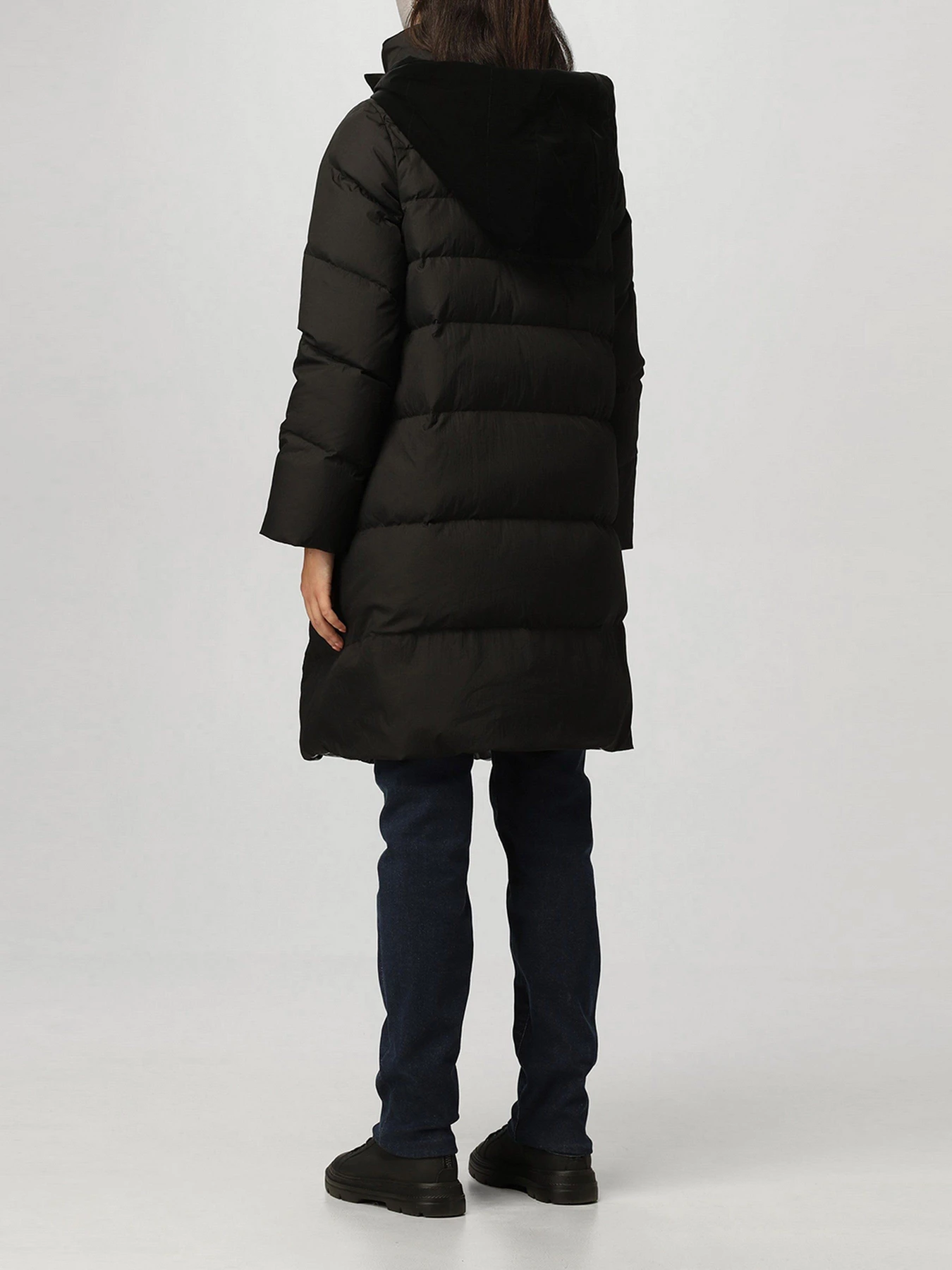 Куртки и дубленки Emporio Armani модель 6K2L68-2NJGZ-0999 Куртки и дубленки Emporio Armani модель 6K2L68-2NJGZ-0999 Фото