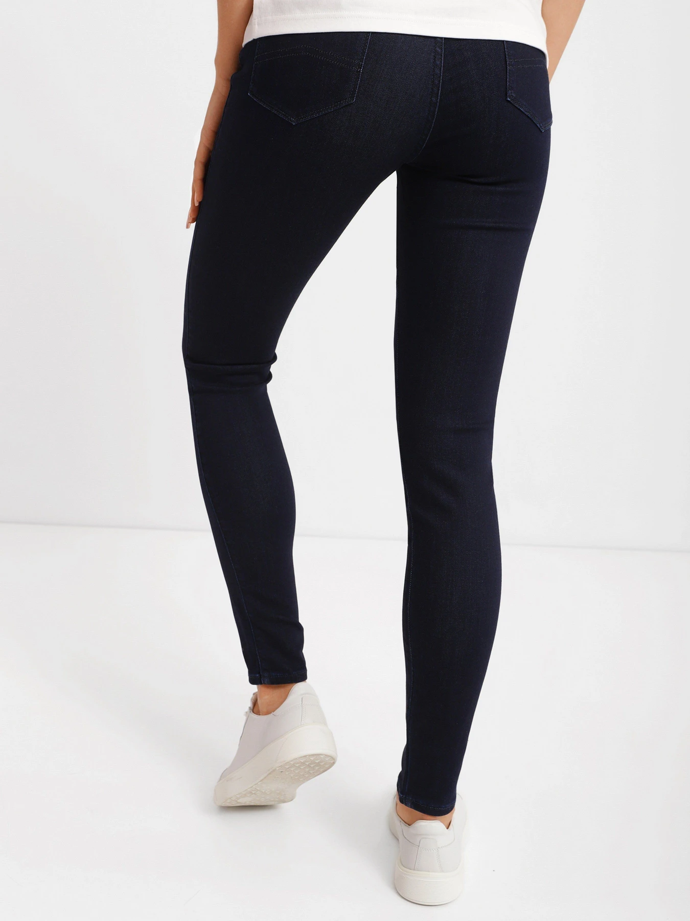 Джинсы Emporio Armani Super Skinny модель 8N2J20-2DL2Z-0941 Джинсы Emporio Armani Super Skinny модель 8N2J20-2DL2Z-0941 Фото