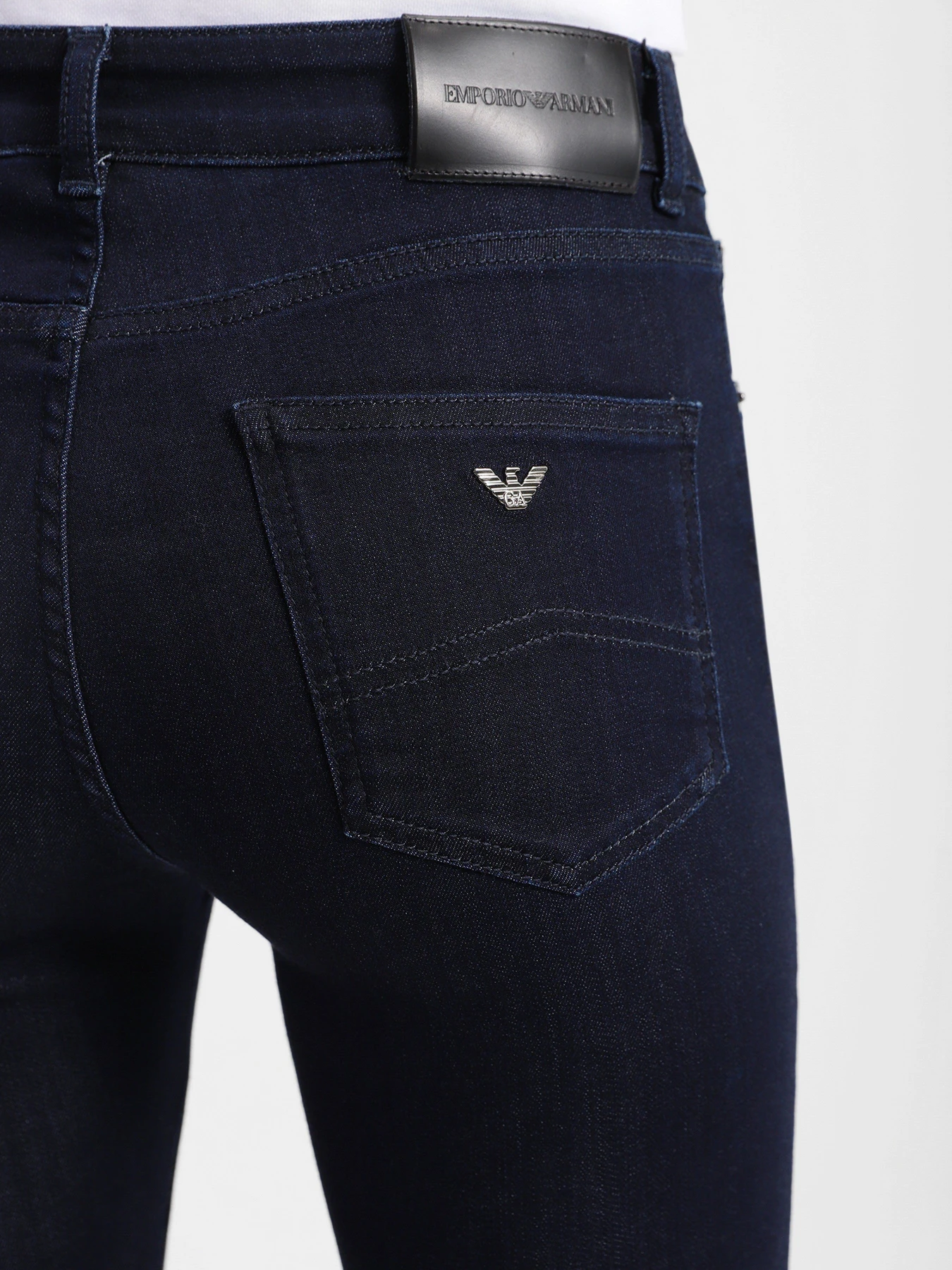 Джинсы Emporio Armani модель 8N2J47-2DL2Z-0941 Фото