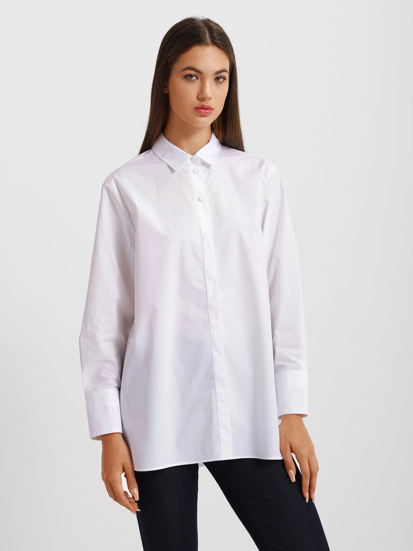 Рубашки Emporio Armani модель INC12T-I2328-100 Рубашки Emporio Armani модель INC12T-I2328-100 Фото