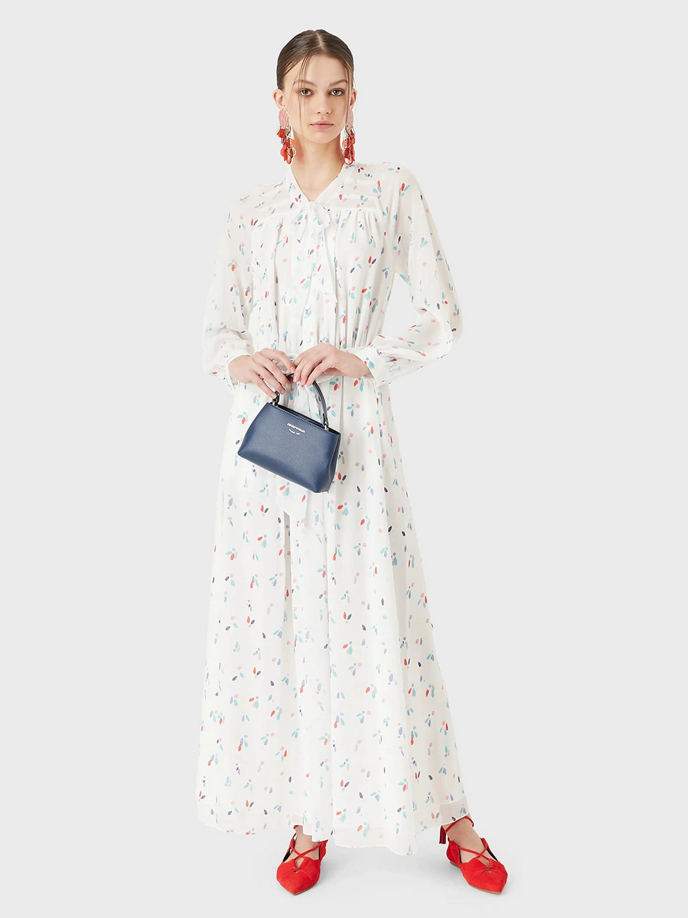 Платья Emporio Armani модель INA1LT-I9926-010 Платья Emporio Armani модель INA1LT-I9926-010 Фото