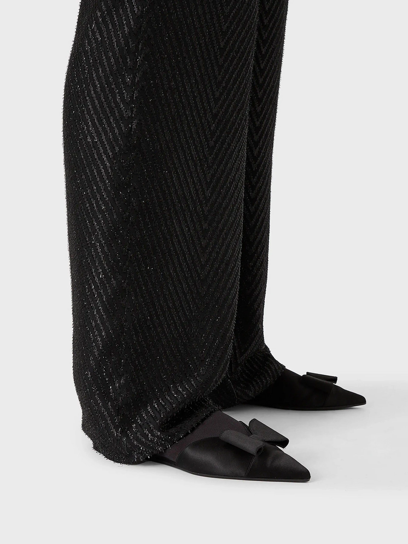 Брюки Emporio Armani модель INP1ST-I9920-999 Брюки Emporio Armani модель INP1ST-I9920-999 Фото